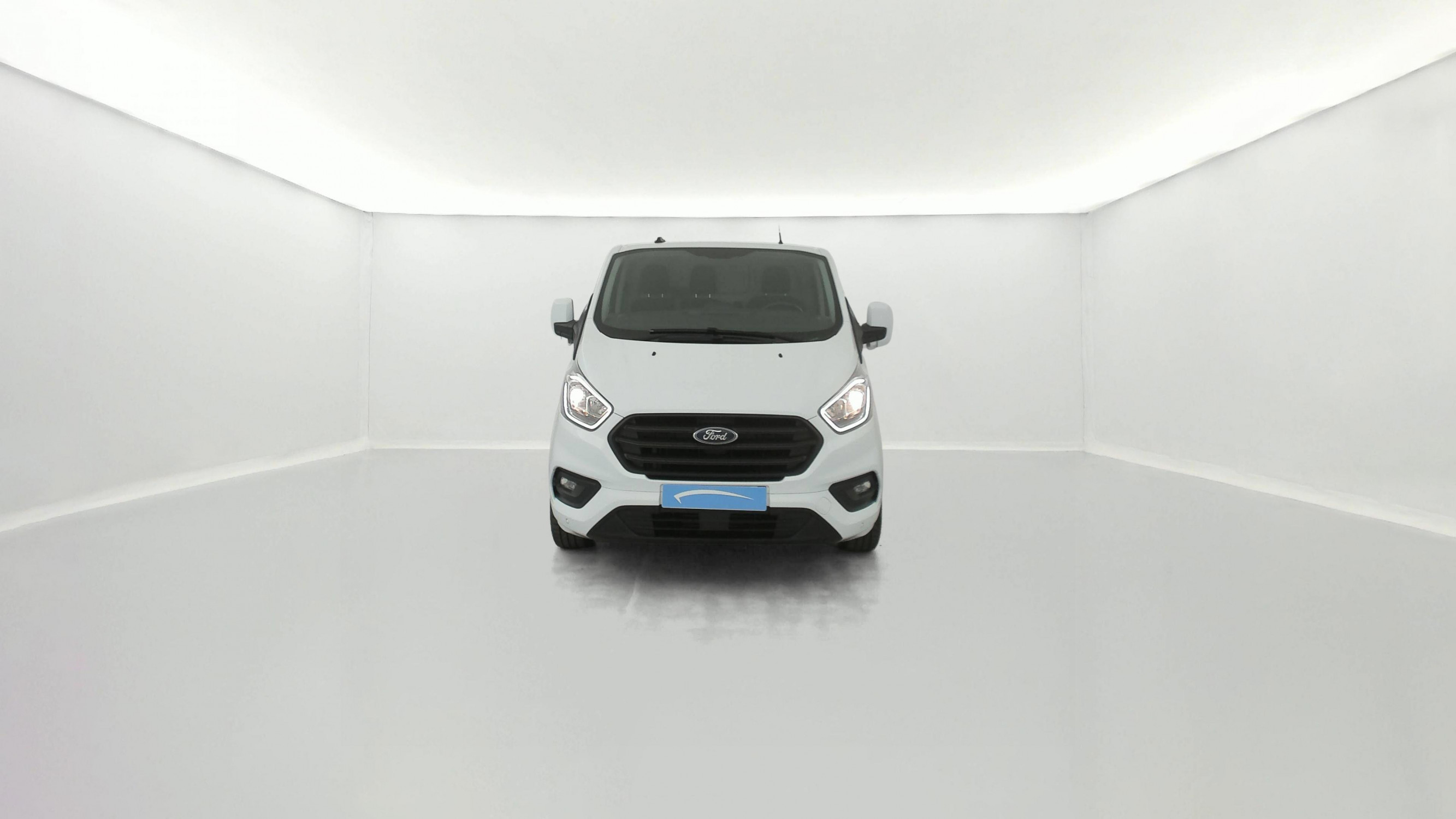 Vente en ligne Ford Transit Custom  300 L2H1 2.0 ECOBLUE 130 MHEV au prix de 22 990 €