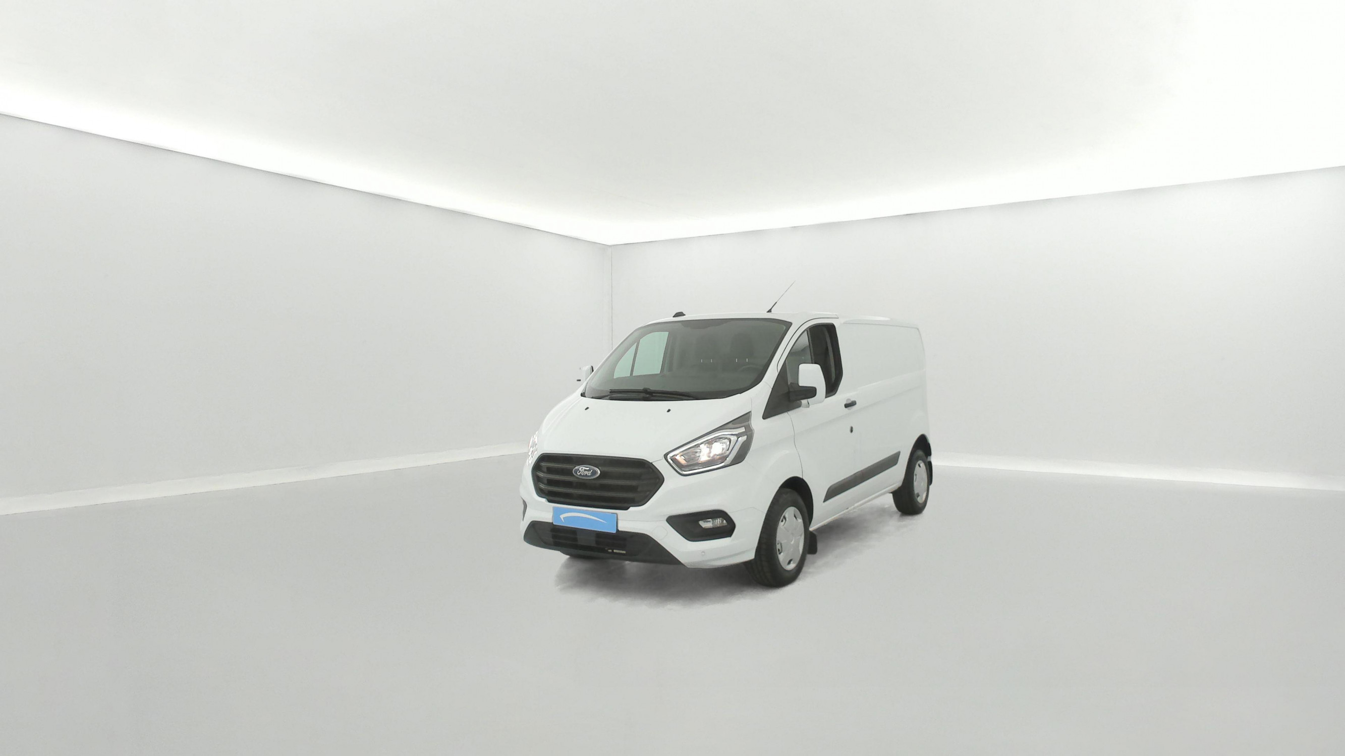 Vente en ligne Ford Transit Custom  300 L2H1 2.0 ECOBLUE 130 MHEV au prix de 22 990 €