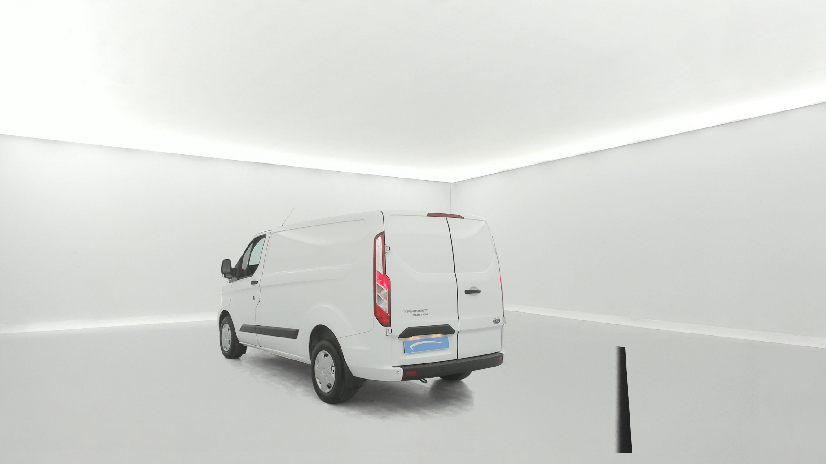 Vente en ligne Ford Transit Custom  300 L2H1 2.0 ECOBLUE 130 MHEV au prix de 22 990 €