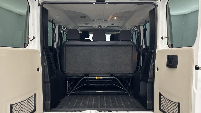 Vente en ligne Citroën Jumper Combi Jumper 30 L1H1 BlueHDI 130 S&S BVM6 au prix de 23 990 €