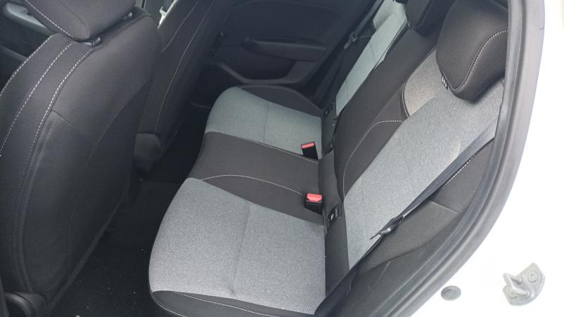 Vente en ligne Renault Clio 5 Clio Blue dCi 100 ch GSR2 au prix de 16 990 €