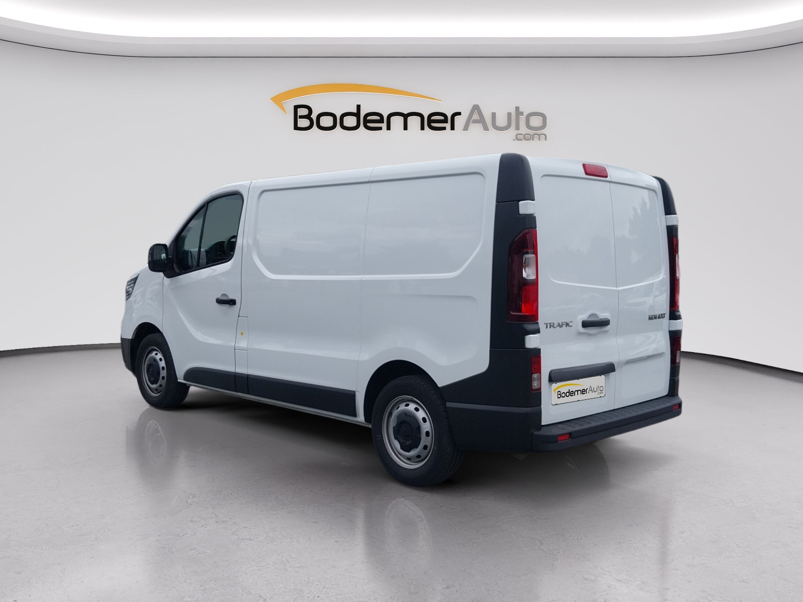Vente en ligne Renault Trafic 3 Fourgon TRAFIC FG BLUE DCI 130 L1H1 3T GSR2 au prix de 22 990 €