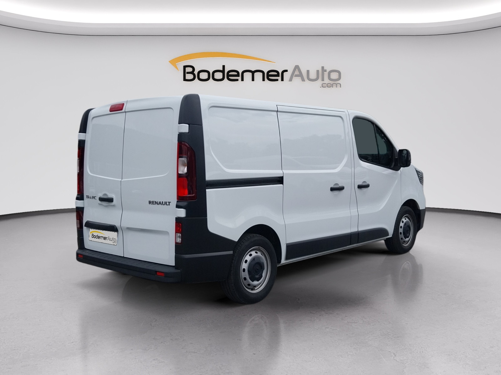 Vente en ligne Renault Trafic 3 Fourgon TRAFIC FG BLUE DCI 130 L1H1 3T GSR2 au prix de 22 990 €