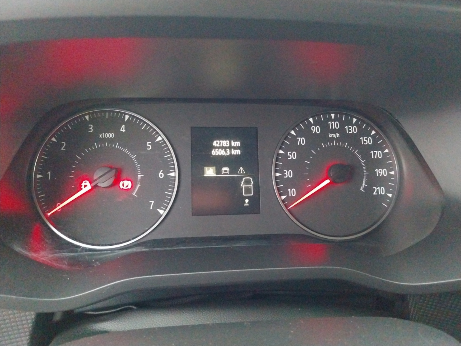 Vente en ligne Renault Trafic 3 Fourgon TRAFIC FG BLUE DCI 130 L1H1 3T GSR2 au prix de 22 990 €