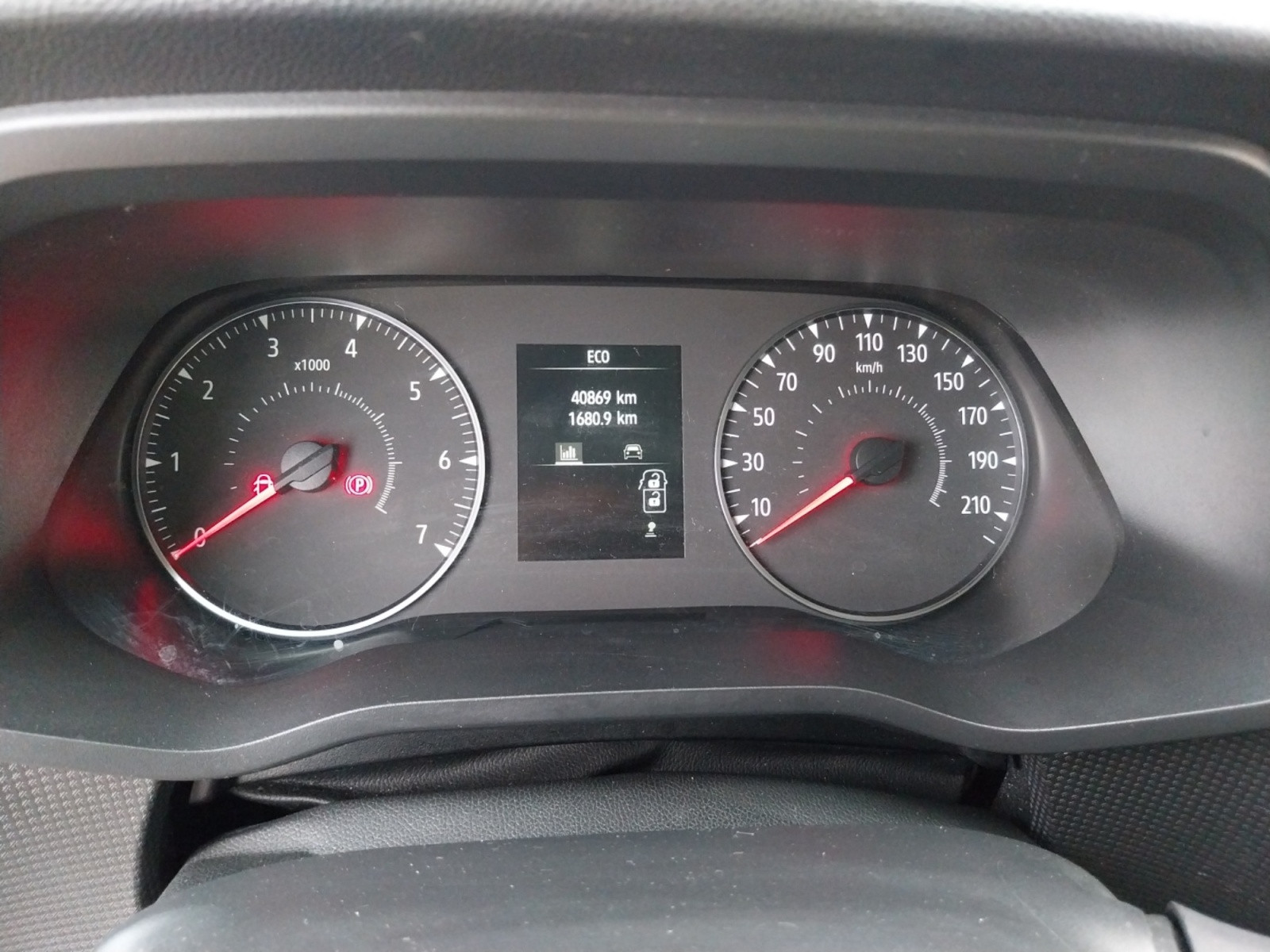 Vente en ligne Renault Trafic 3 Fourgon TRAFIC FG BLUE DCI 130 L1H1 3T GSR2 au prix de 22 990 €