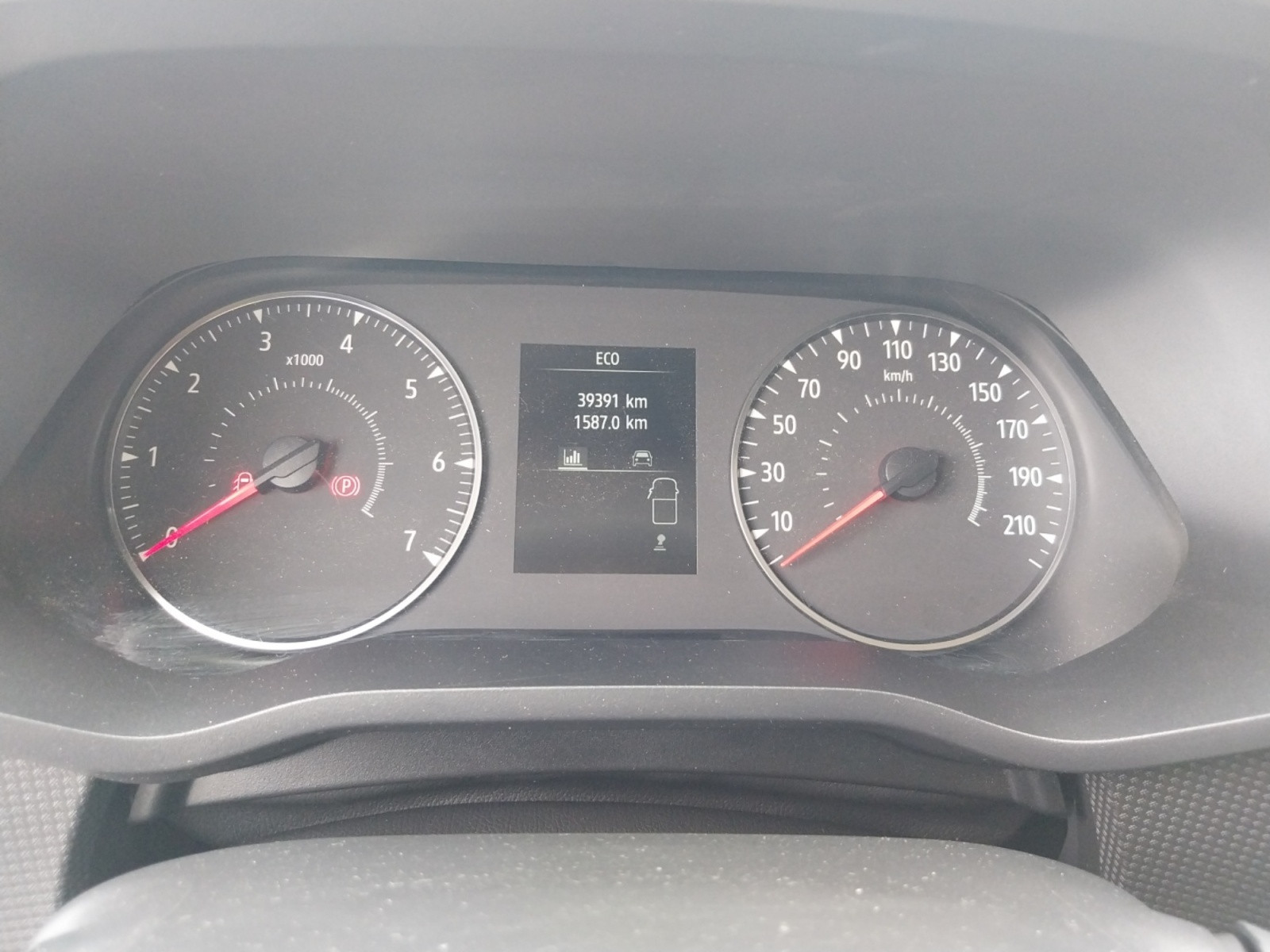 Vente en ligne Renault Trafic 3 Fourgon TRAFIC FG BLUE DCI 130 L1H1 3T GSR2 au prix de 22 990 €