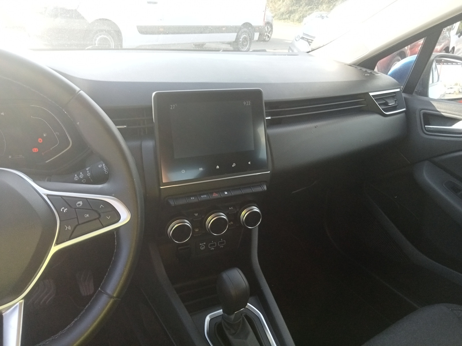 Vente en ligne Renault Clio 5 Clio E-Tech 140 - 21N au prix de 14 990 €