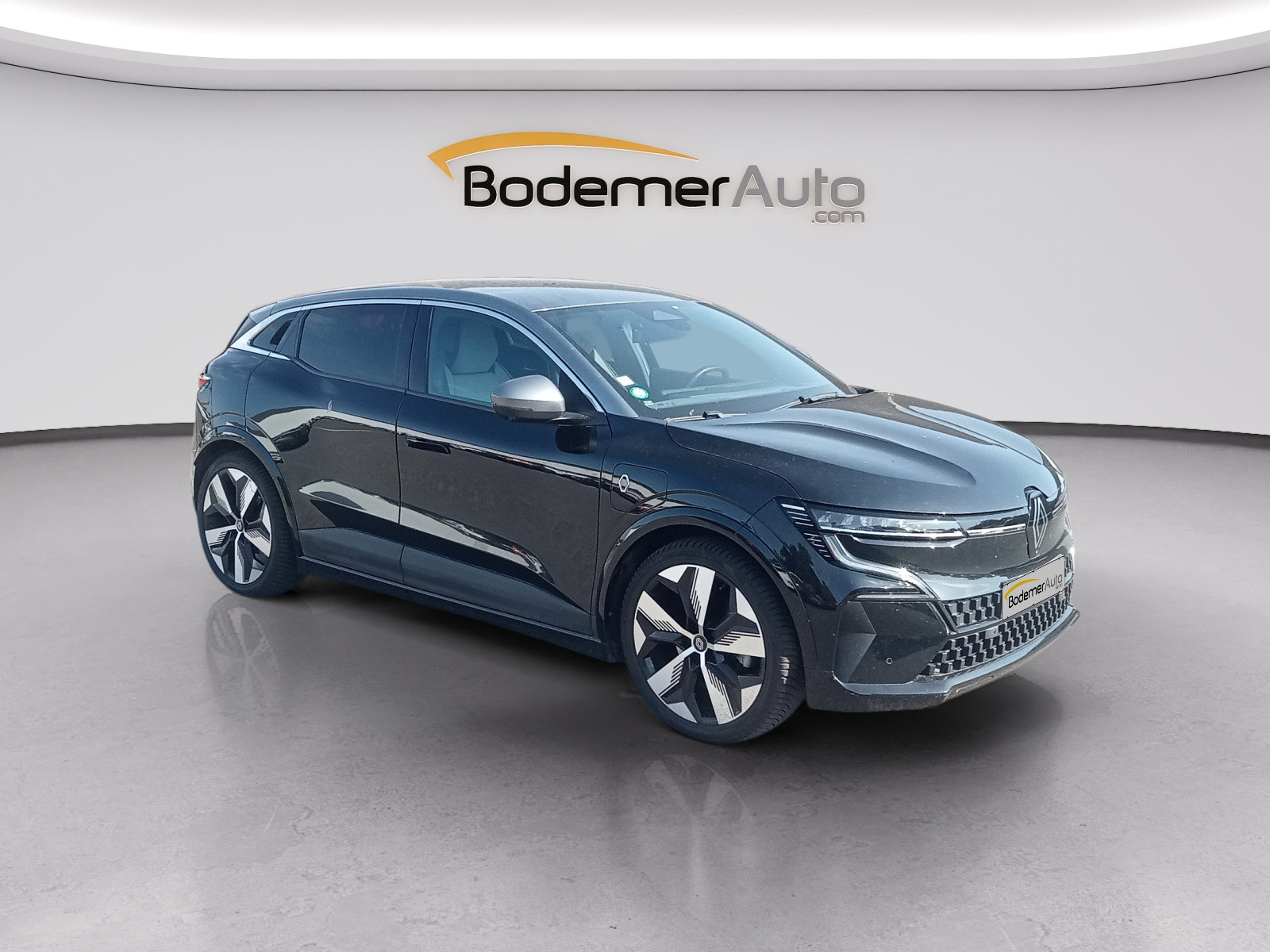 Vente en ligne Renault Megane E-Tech  EV60 220 ch super charge au prix de 24 990 €