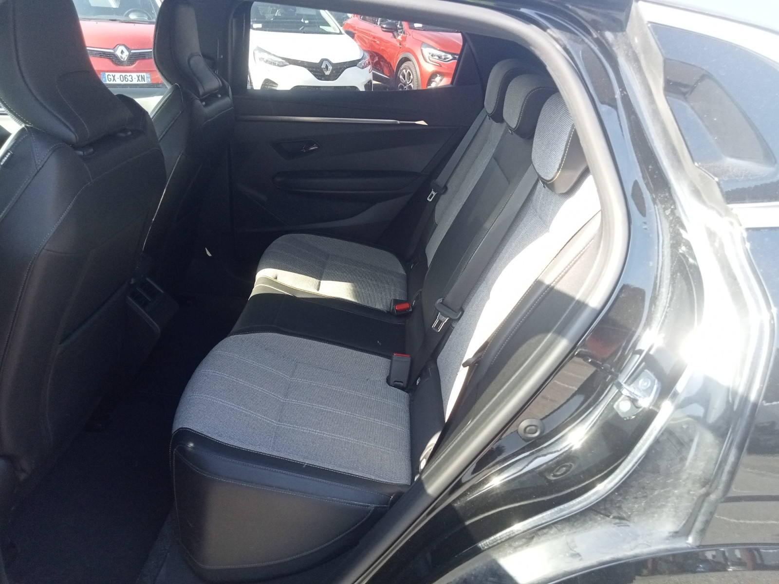 Vente en ligne Renault Megane E-Tech  EV60 220 ch super charge au prix de 24 990 €