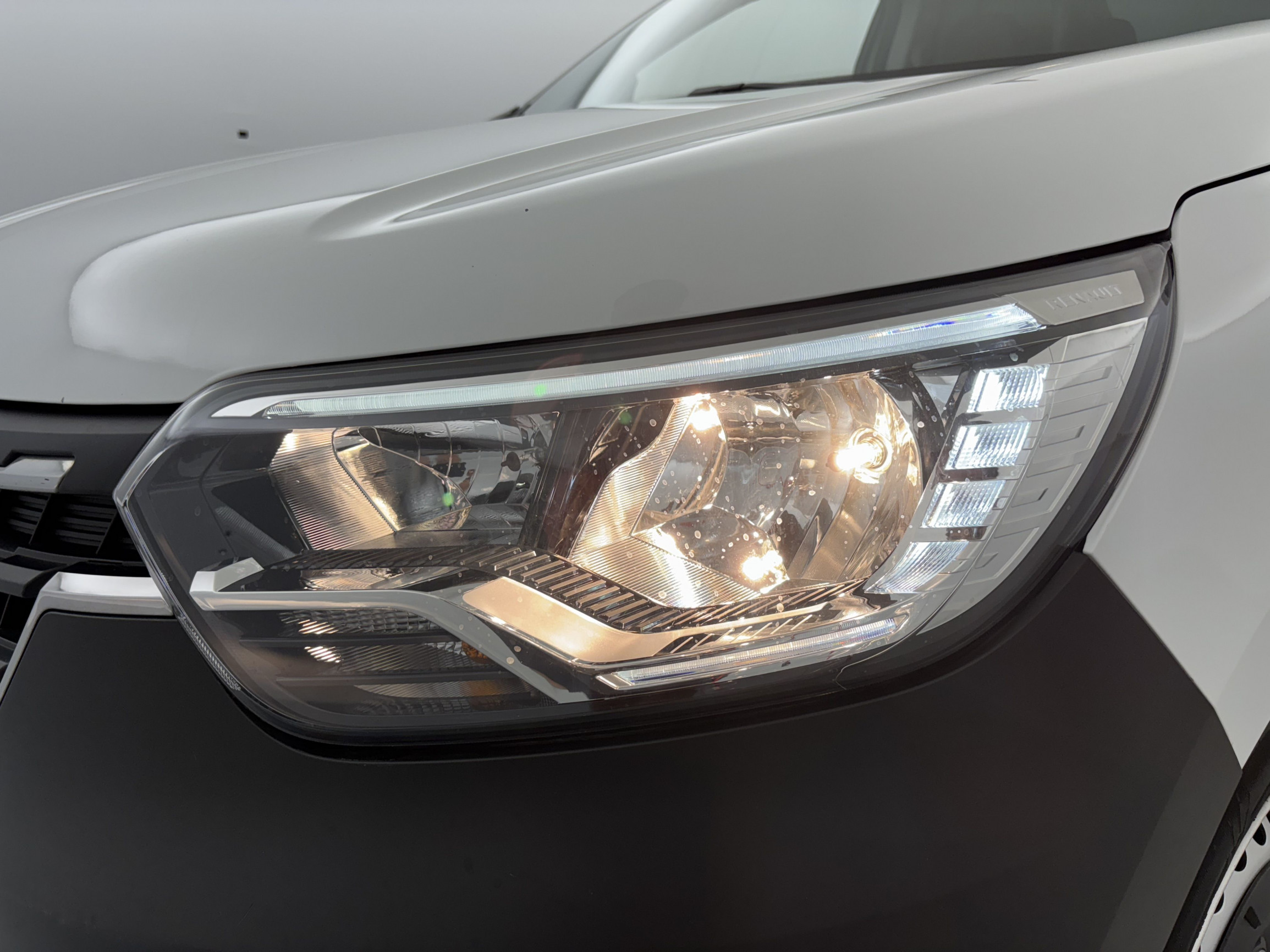Vente en ligne Renault Express Van  BLUE DCI 95 - 22 au prix de 15 990 €