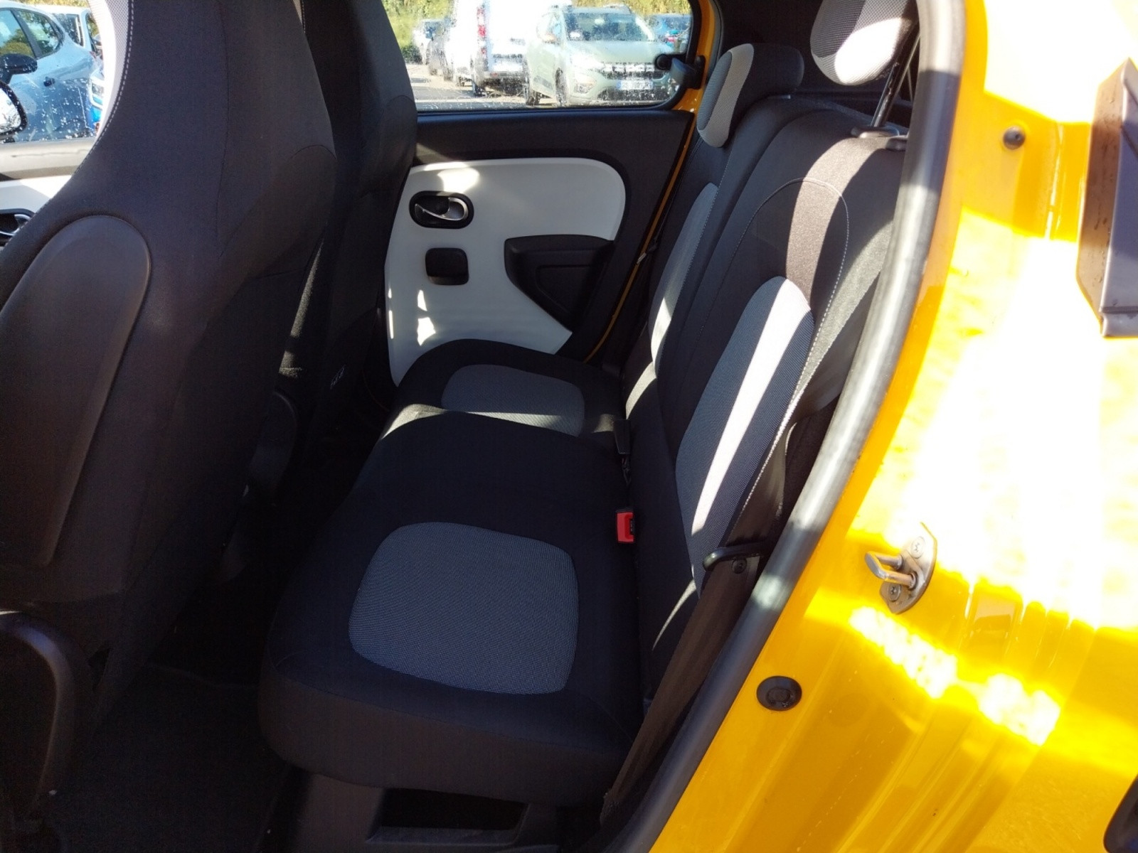Vente en ligne Renault Twingo 3  TCe 95 au prix de 10 490 €