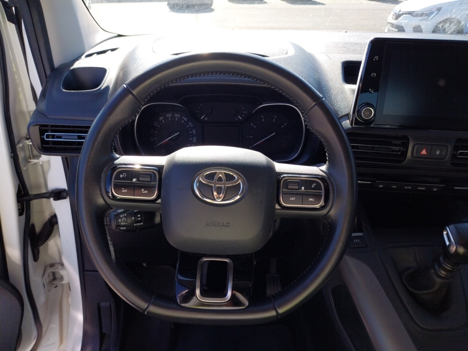 Vente en ligne Toyota Proace Verso  Medium 1.5L 130 D-4D BVM6 au prix de 19 490 €