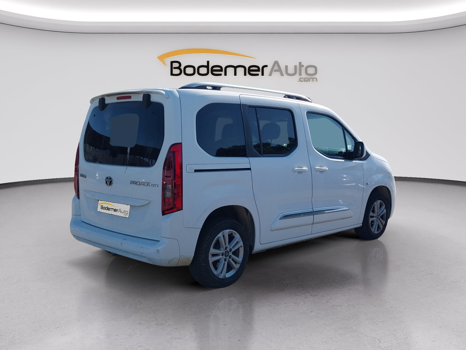 Vente en ligne Toyota Proace Verso  Medium 1.5L 130 D-4D BVM6 au prix de 19 490 €