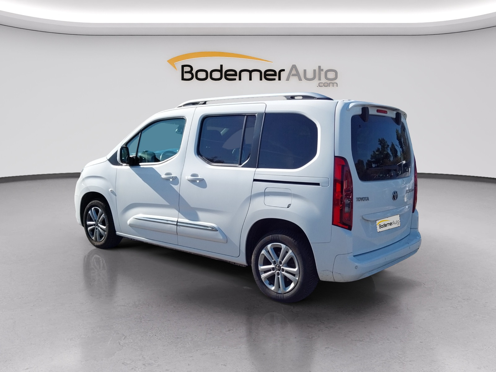 Vente en ligne Toyota Proace Verso  Medium 1.5L 130 D-4D BVM6 au prix de 19 490 €