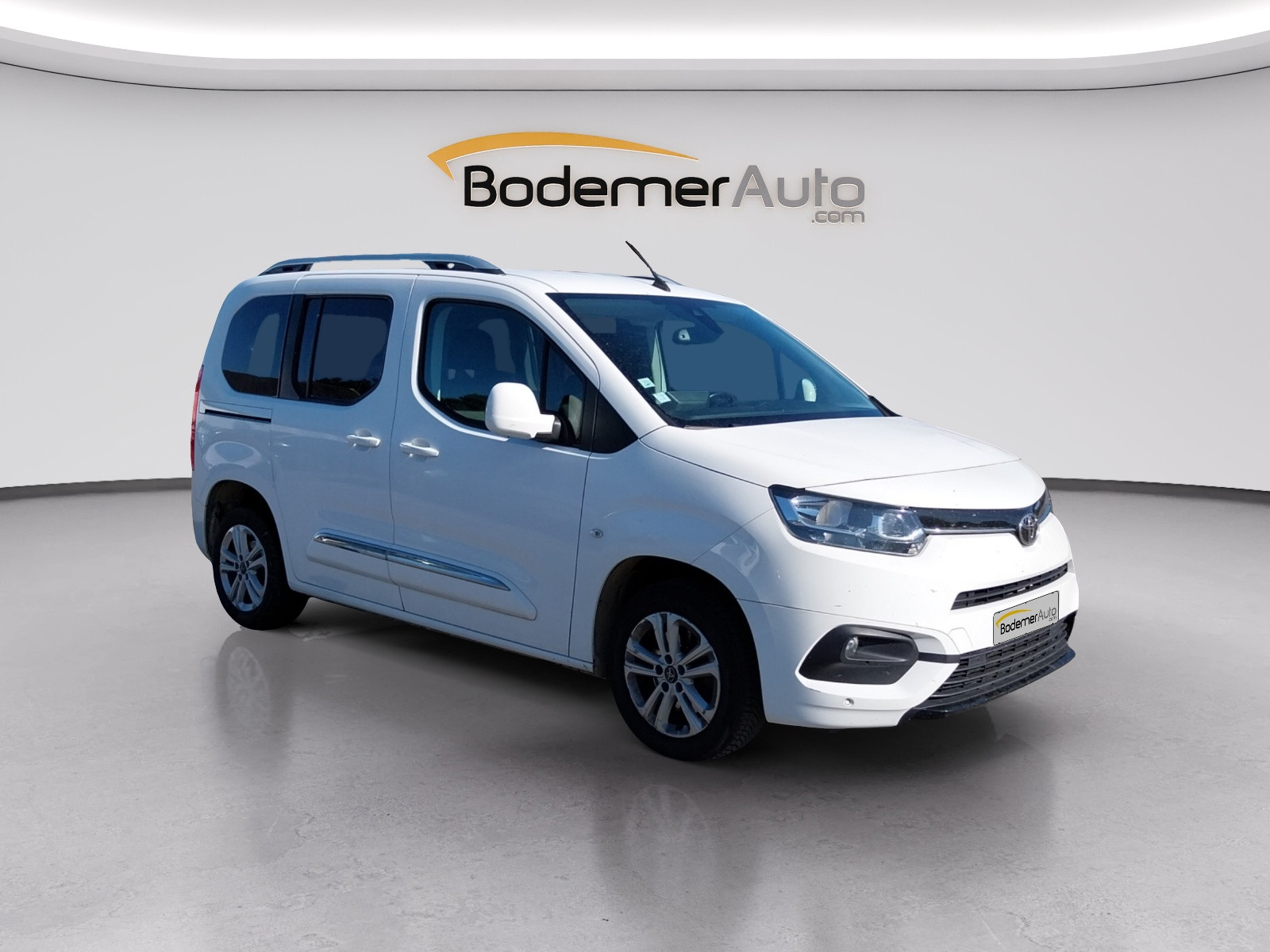 Vente en ligne Toyota Proace Verso  Medium 1.5L 130 D-4D BVM6 au prix de 19 490 €