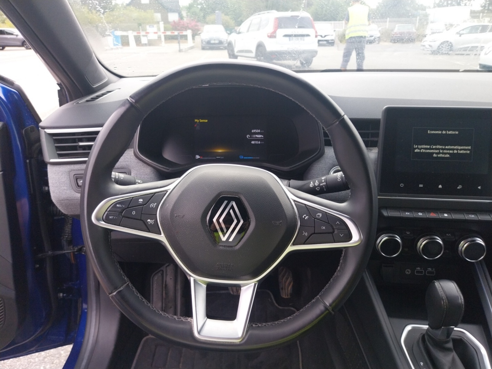 Vente en ligne Renault Clio 5 Clio E-Tech full hybrid 145 au prix de 16 990 €