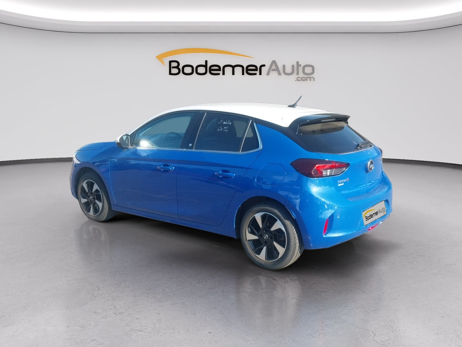 Vente en ligne Opel Corsa Electric  136 ch & Batterie 50 kw/h au prix de 12 990 €