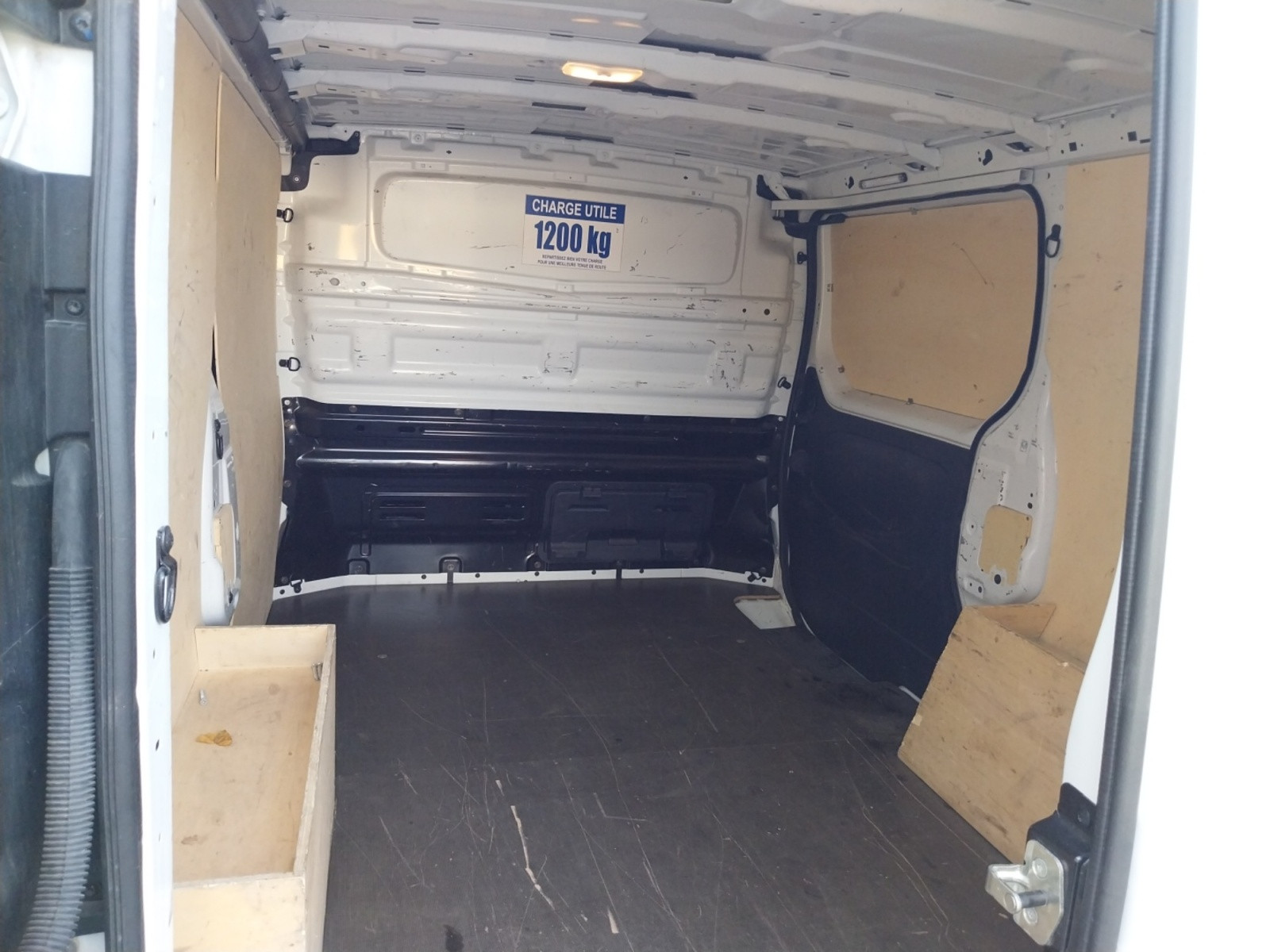 Vente en ligne Renault Trafic 3 Fourgon TRAFIC FG BLUE DCI 130 L1H1 3T GSR2 au prix de 22 990 €