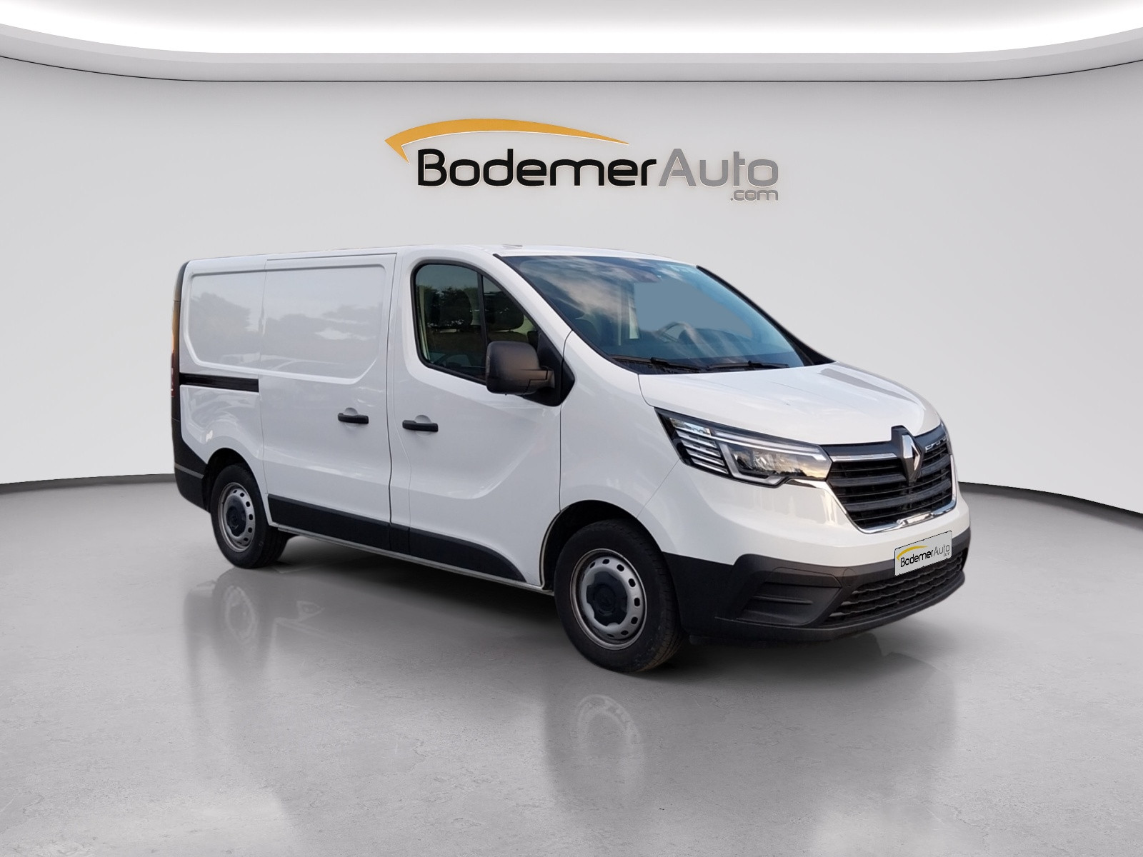 Vente en ligne Renault Trafic 3 Fourgon TRAFIC FG BLUE DCI 130 L1H1 3T GSR2 au prix de 22 990 €