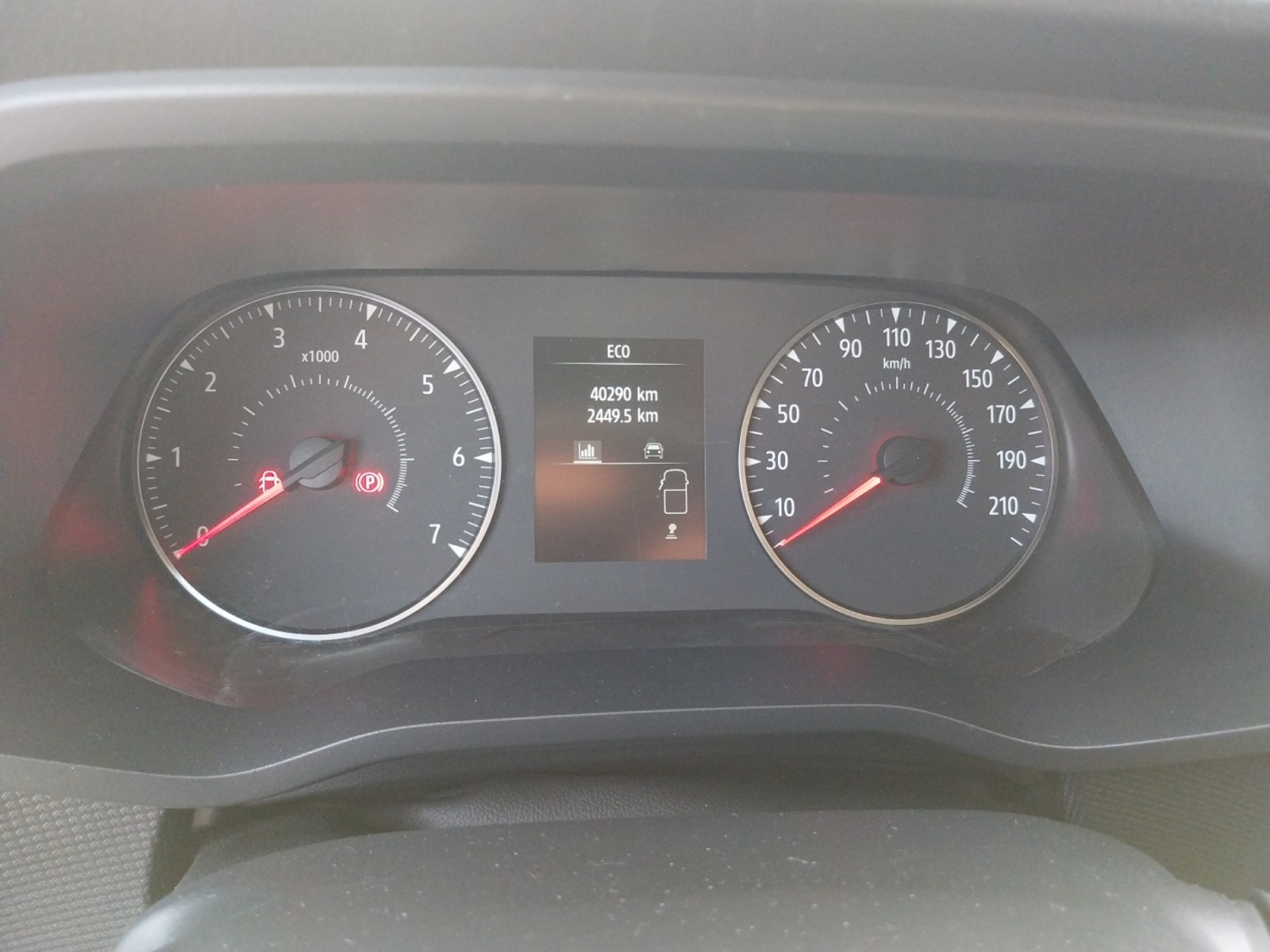 Vente en ligne Renault Trafic 3 Fourgon TRAFIC FG BLUE DCI 130 L1H1 3T GSR2 au prix de 22 990 €