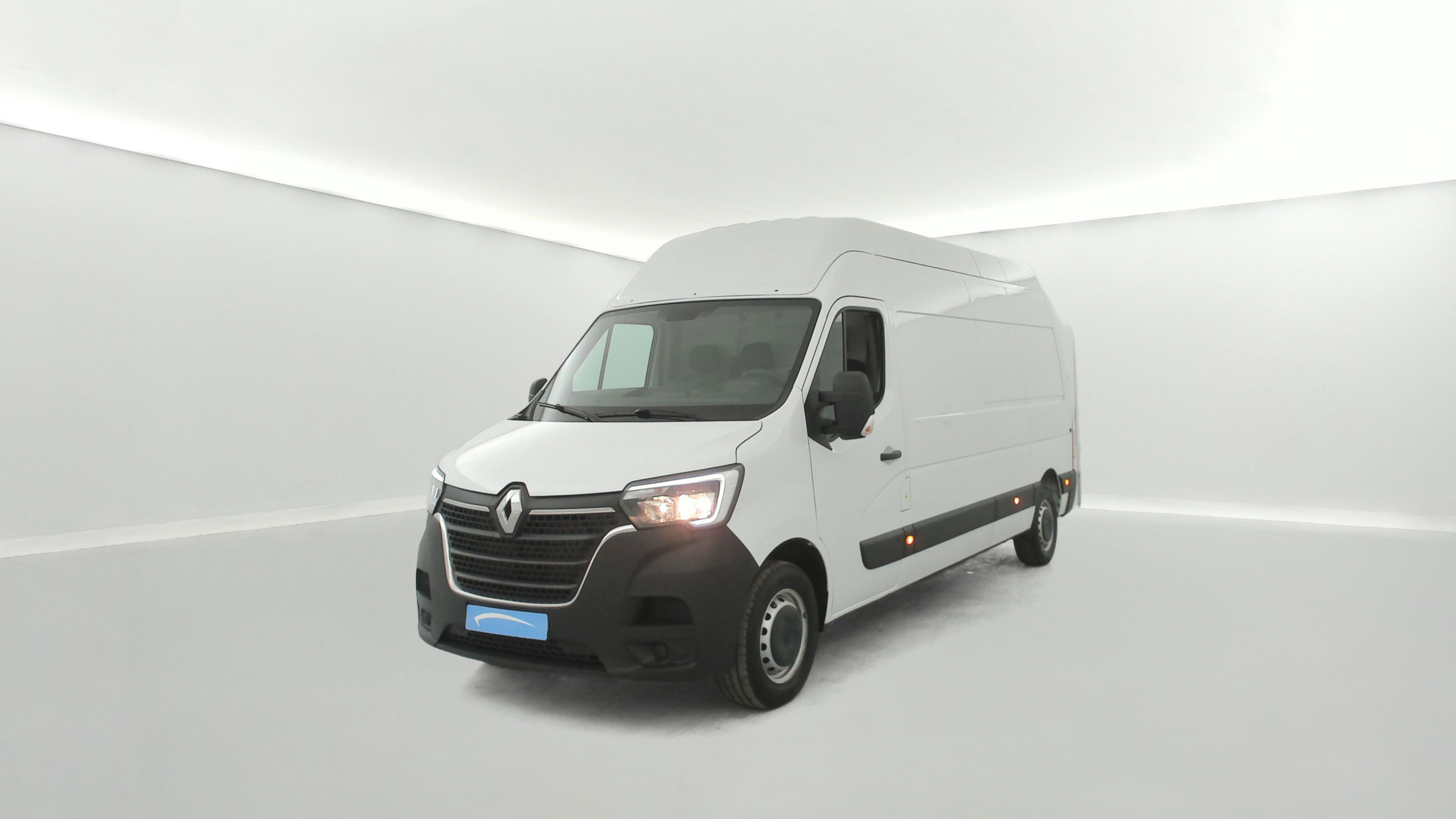 Renault Master Fourgon MASTER FGN TRAC F3500 L3H3 BLUE DCI 135 occasion de 2024 en vente à Coutances