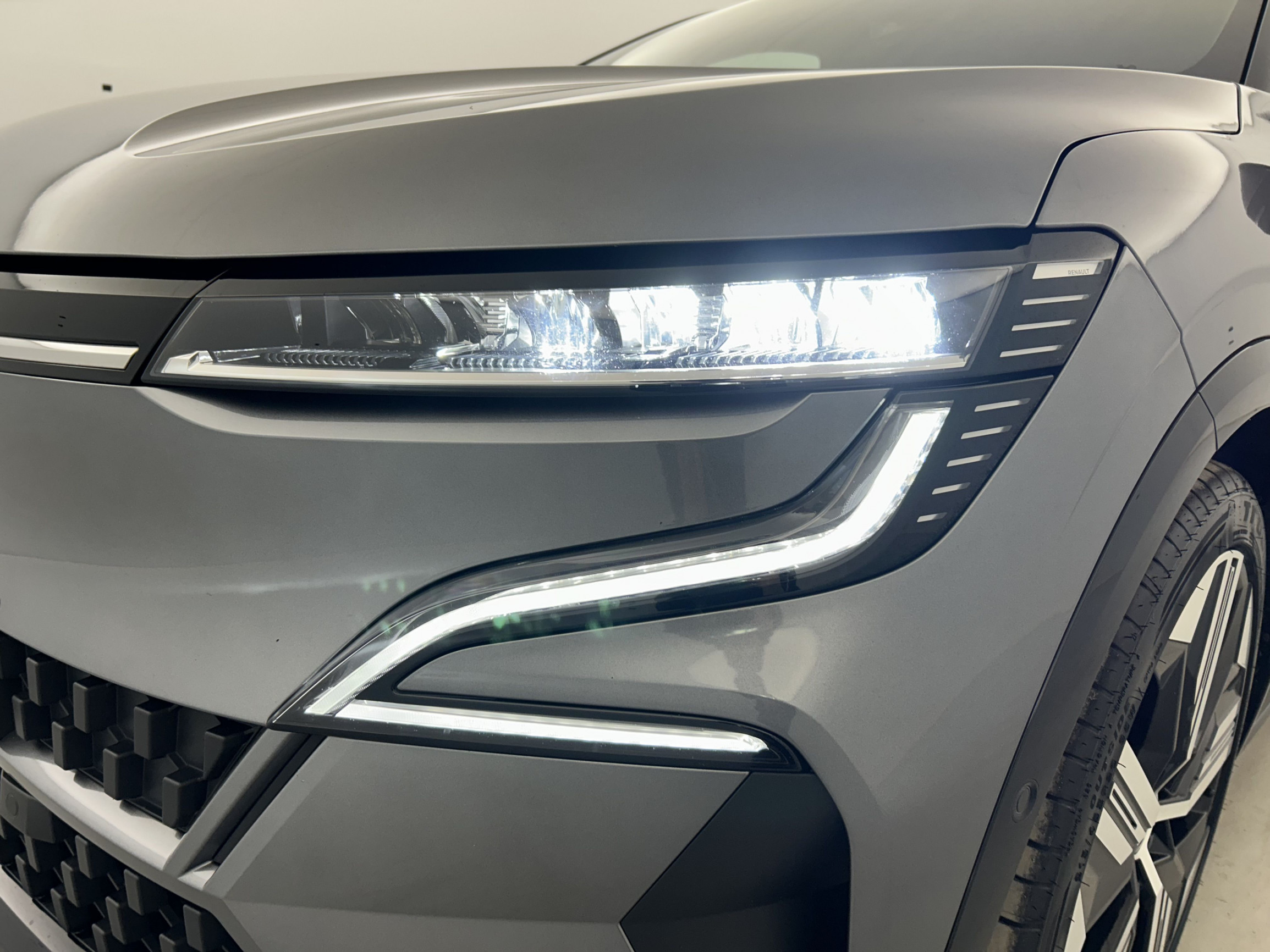 Vente en ligne Renault Megane E-Tech  EV60 220 ch super charge au prix de 23 990 €