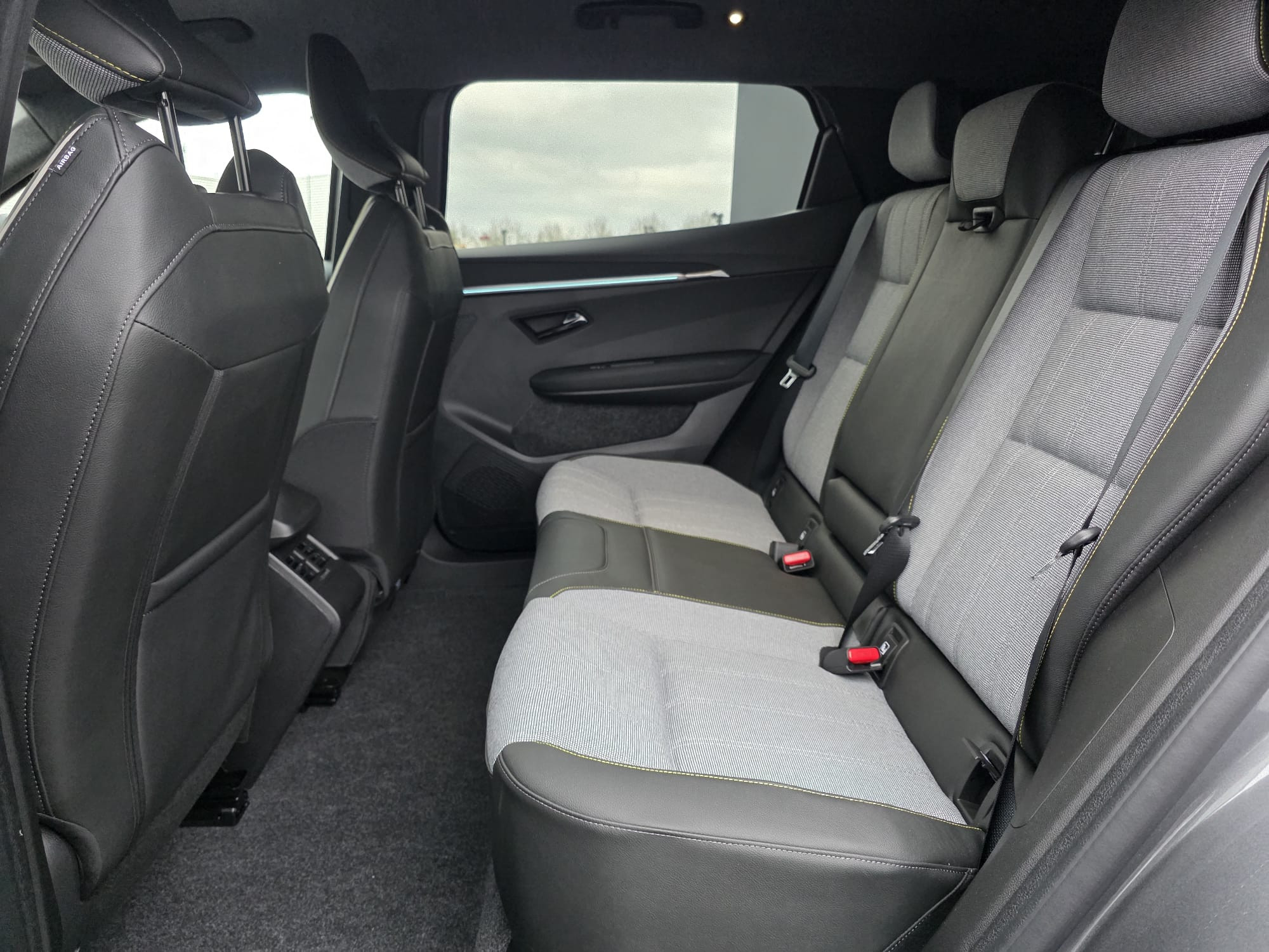 Vente en ligne Renault Scenic E-Tech  220 ch grande autonomie au prix de 45 990 €