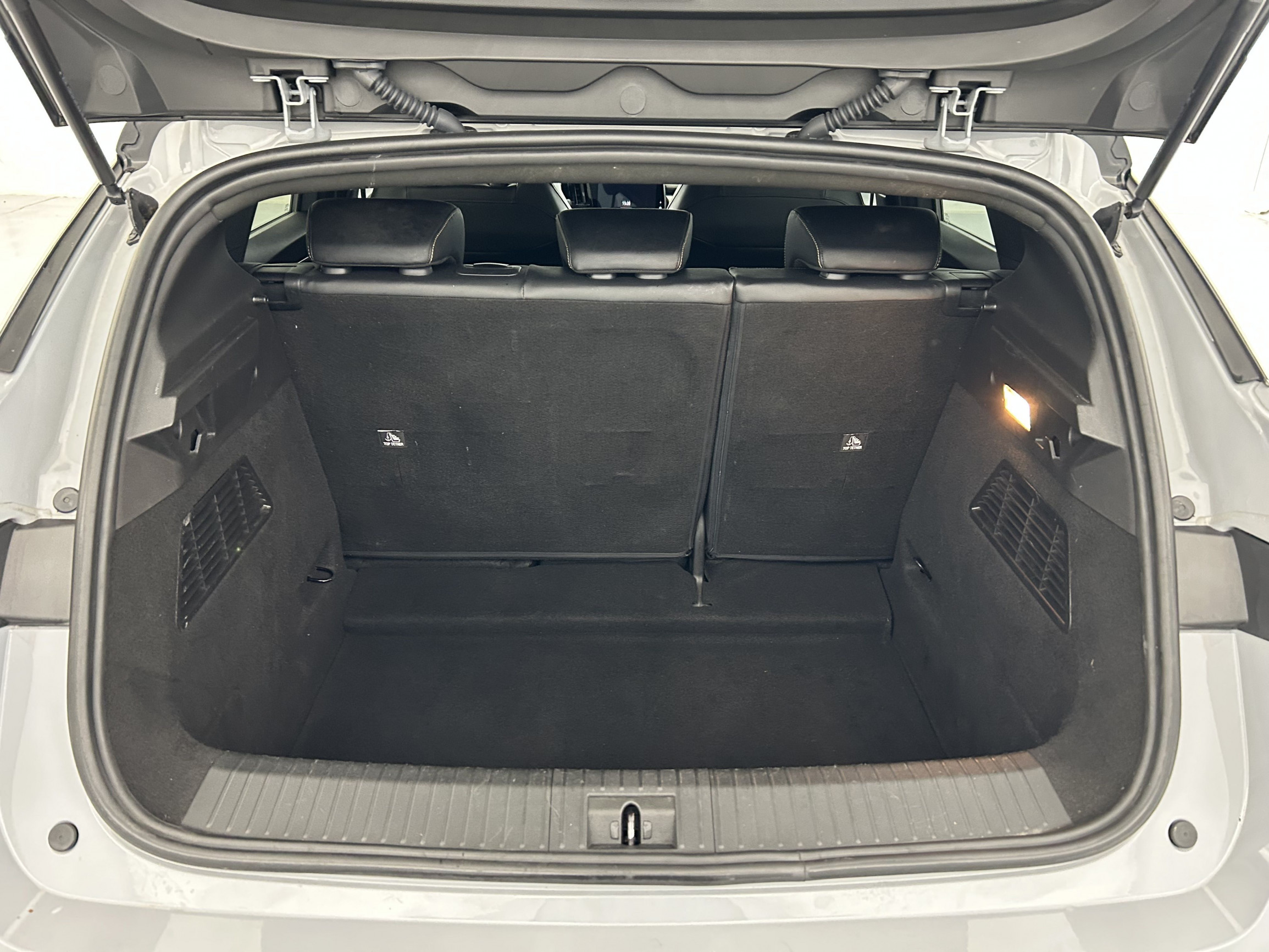 Vente en ligne Renault Megane E-Tech  220 ch autonomie confort AC7 au prix de 19 990 €