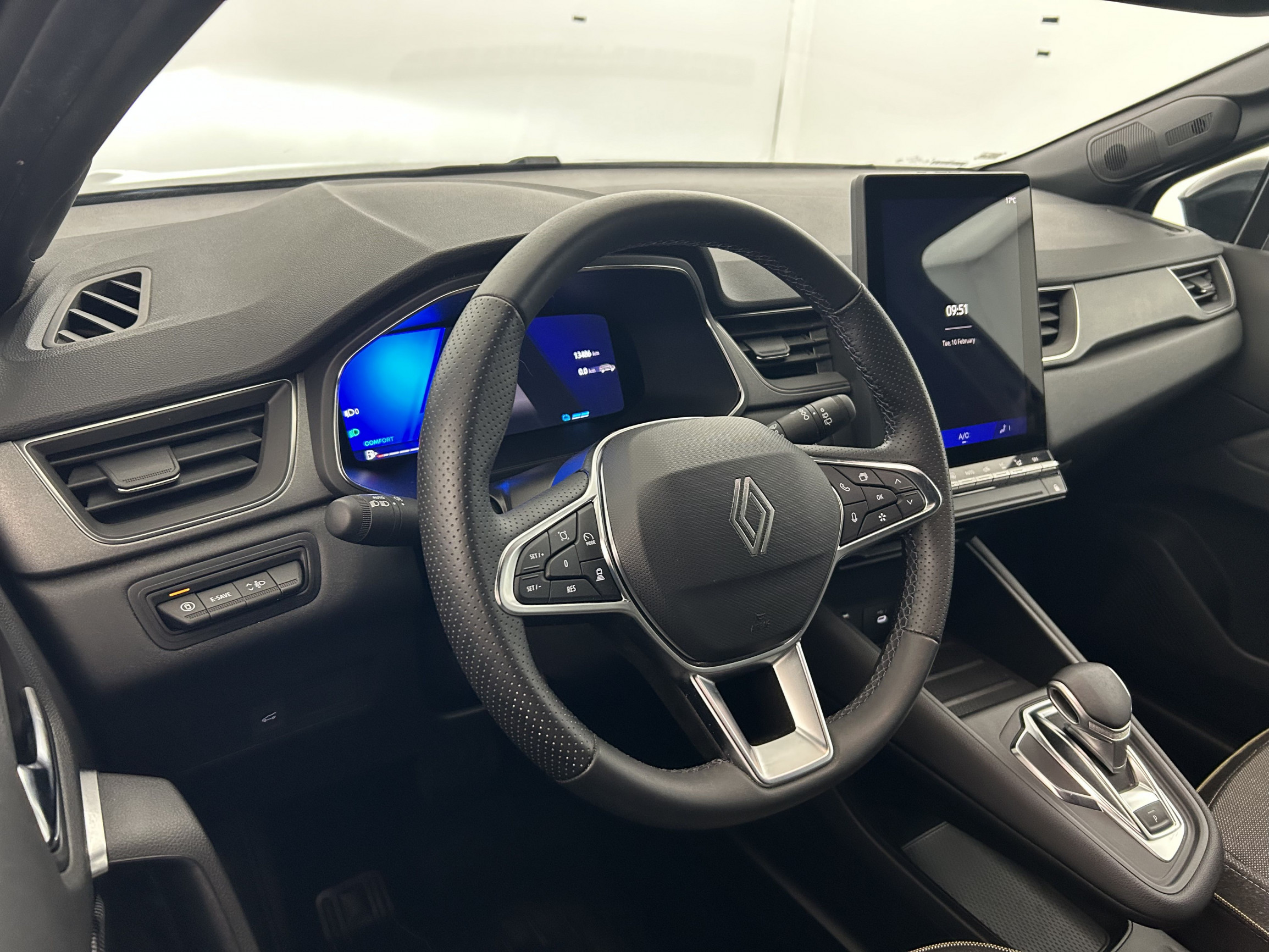 Vente en ligne Renault Symbioz  E-Tech full hybrid 145 au prix de 28 990 €