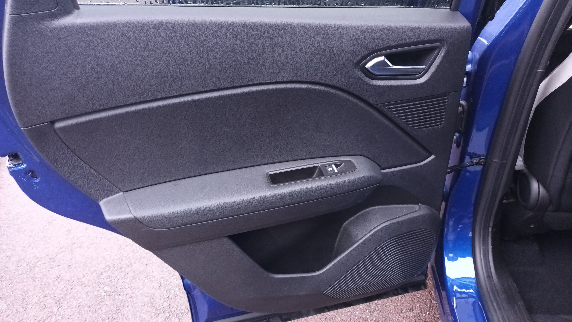 Vente en ligne Renault Captur  TCe 90 ch au prix de 17 990 €