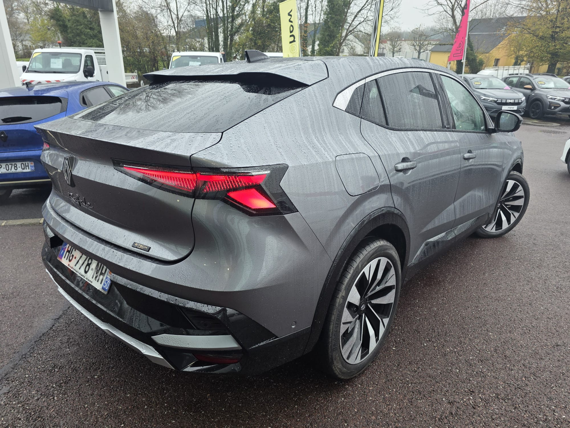 Vente en ligne Renault Rafale  E-Tech full hybrid 200ch au prix de 42 190 €