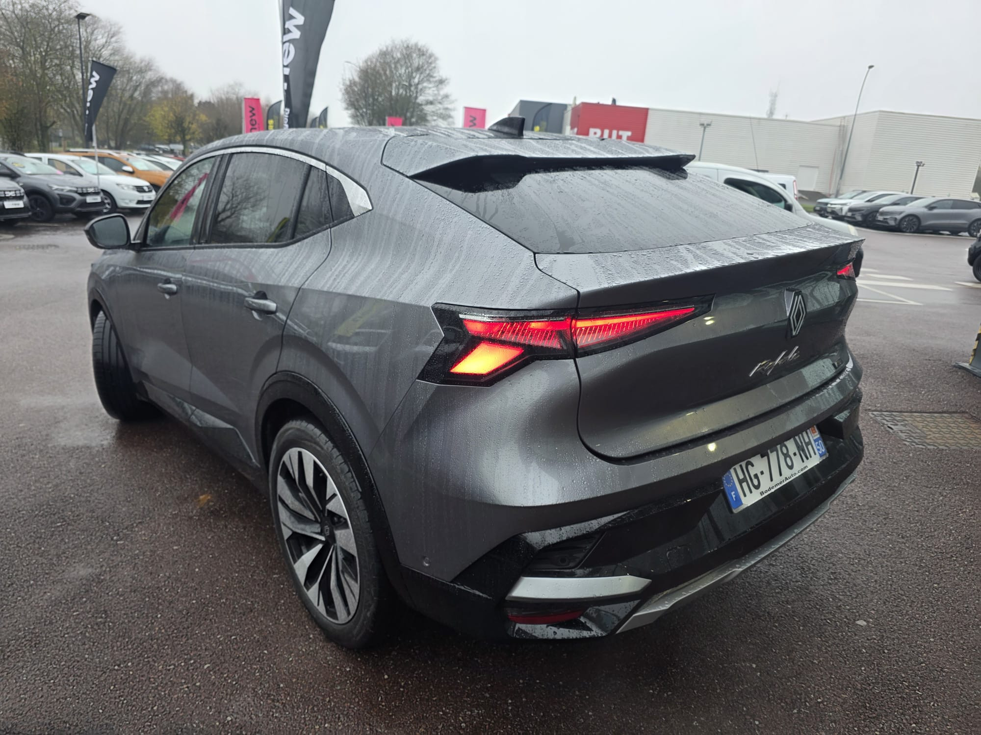 Vente en ligne Renault Rafale  E-Tech full hybrid 200ch au prix de 42 190 €
