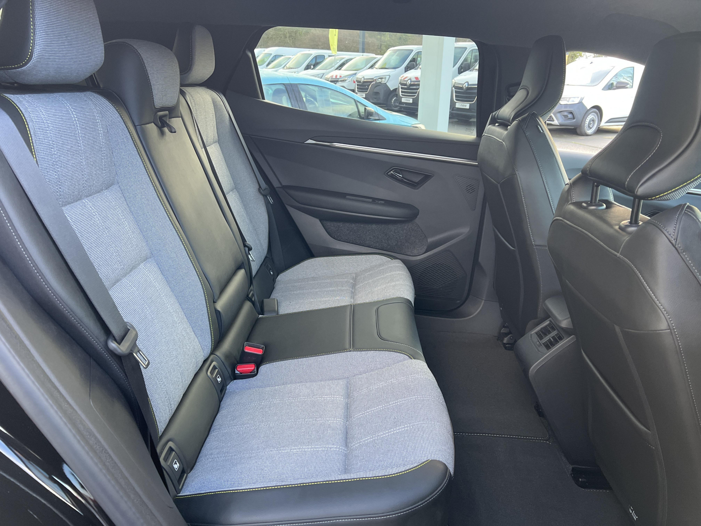 Vente en ligne Renault Scenic E-Tech  220 ch grande autonomie au prix de 42 590 €