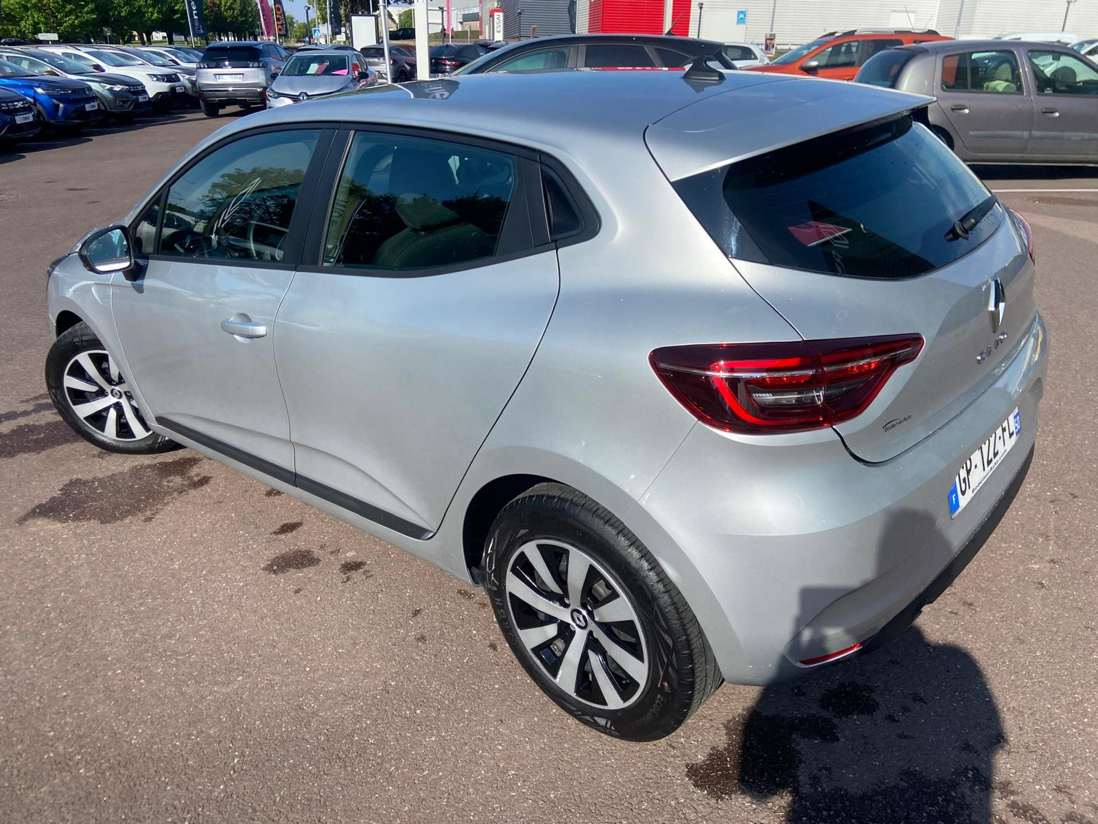Vente en ligne Renault Clio 5 Clio TCe 90 au prix de 14 990 €