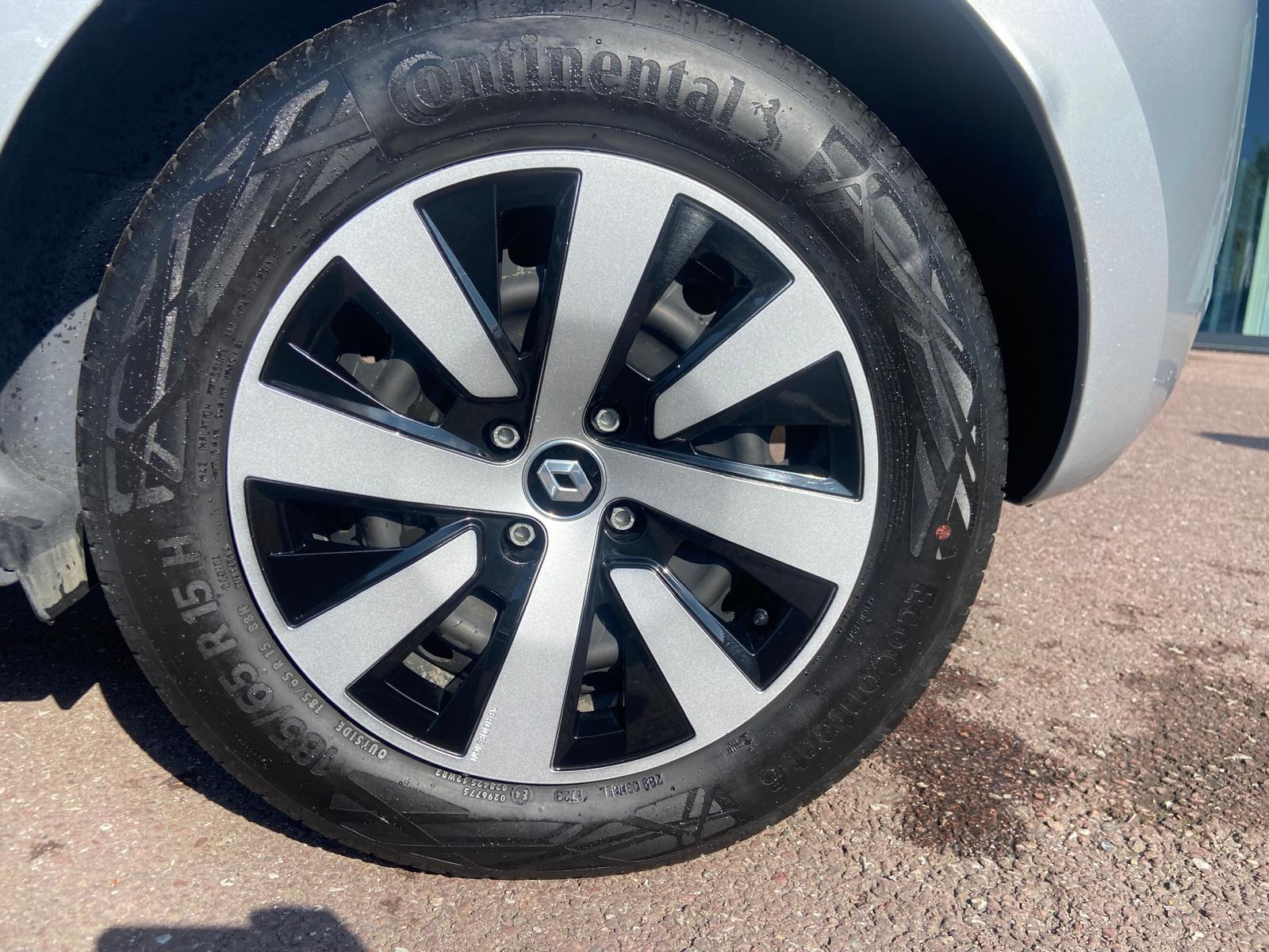 Vente en ligne Renault Clio 5 Clio TCe 90 au prix de 14 990 €