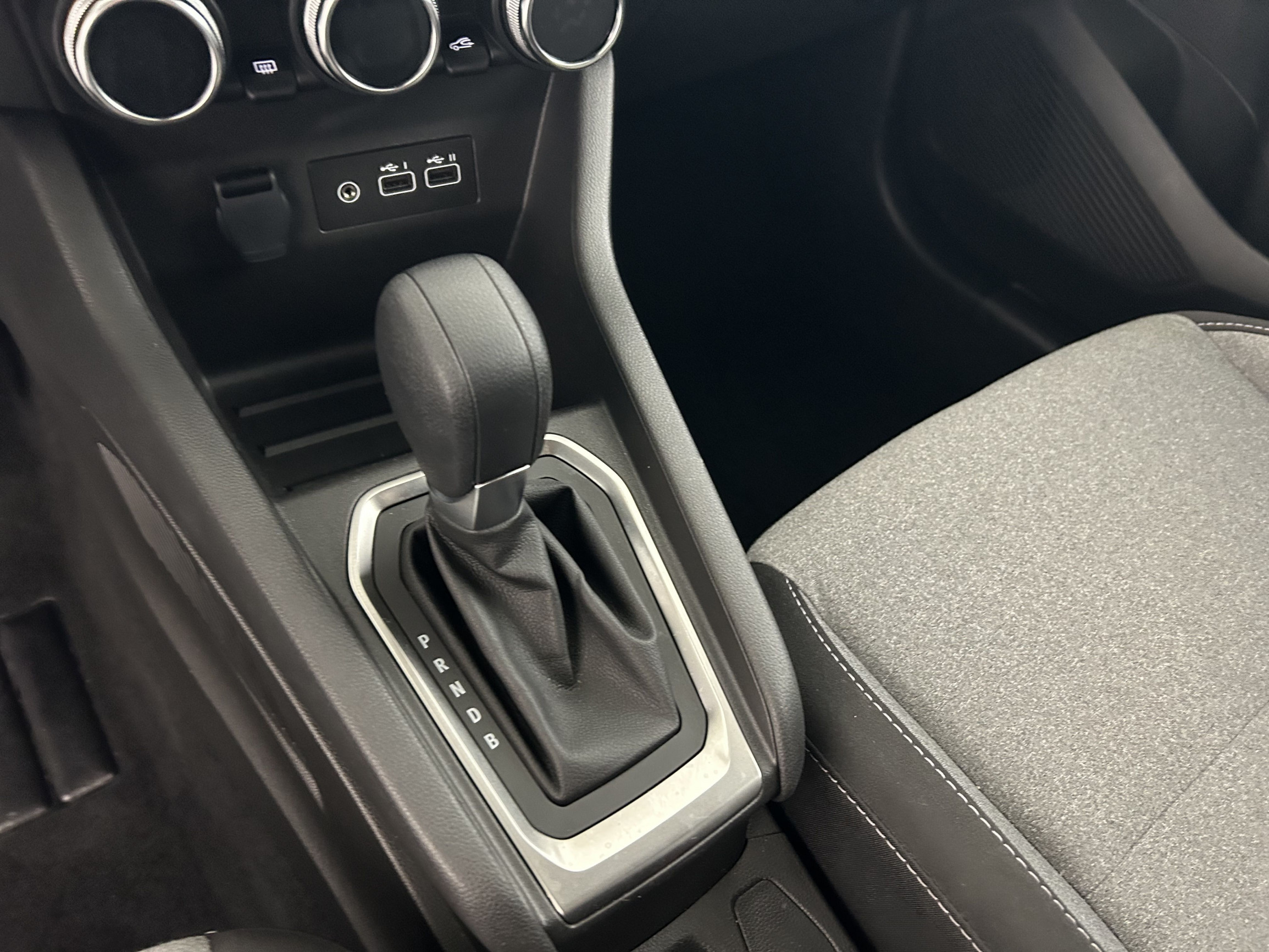 Vente en ligne Renault Clio 5 Clio E-Tech full hybrid 145 ch GSR2 au prix de 20 990 €