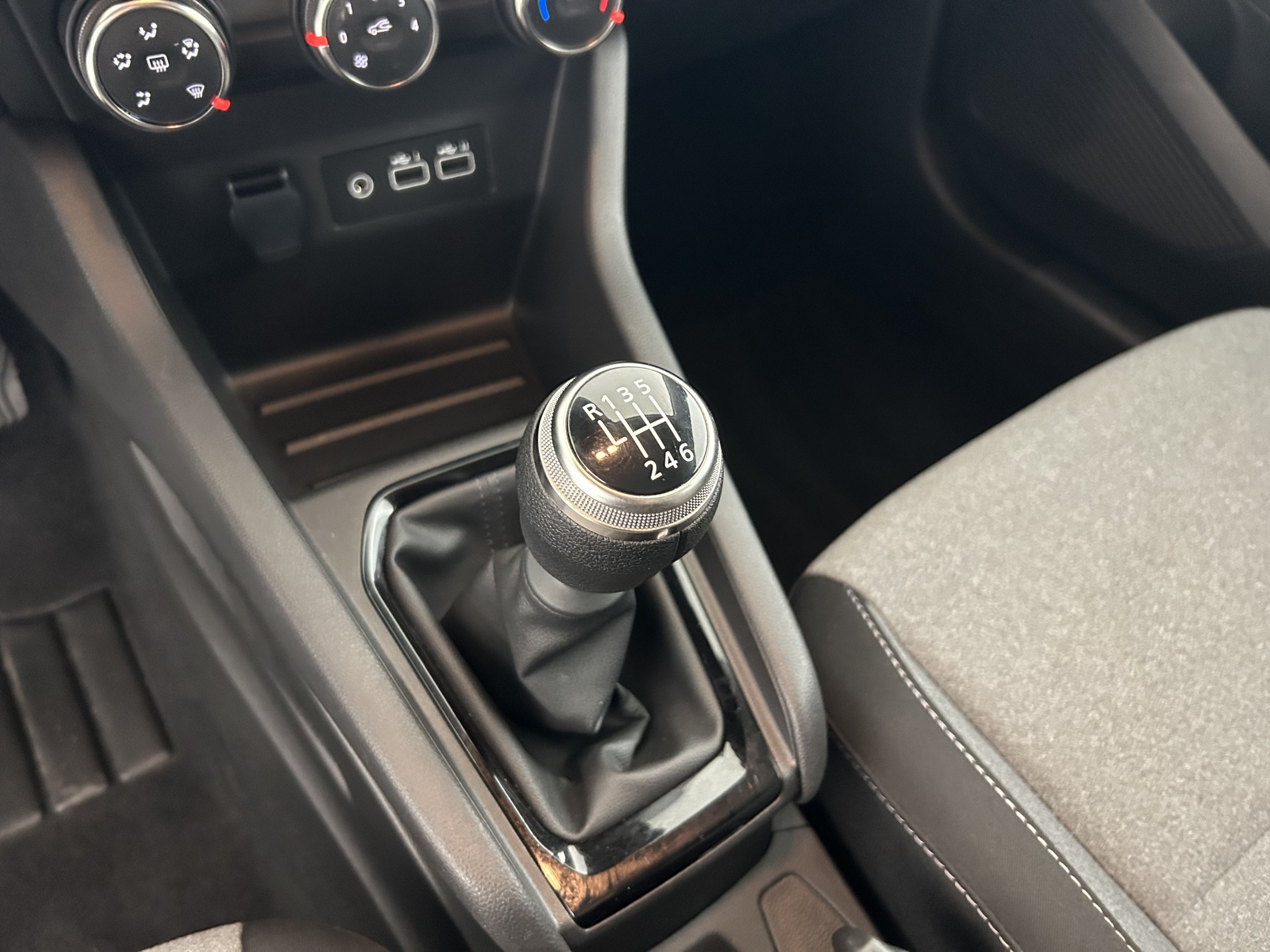 Vente en ligne Renault Clio 5 Clio TCe 90 ch GSR2 au prix de 16 490 €