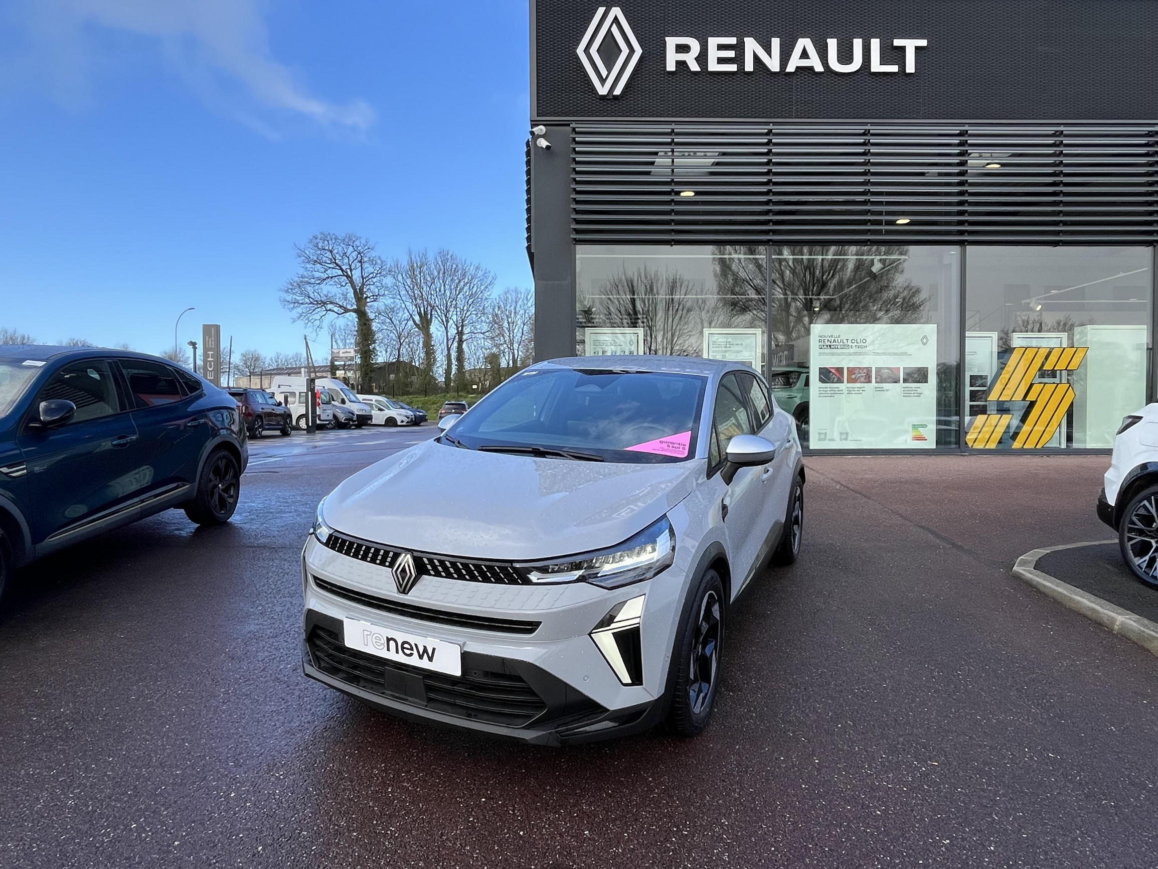 Renault Captur  E-Tech full hybrid 145 ch occasion de 2025 en vente à Coutances