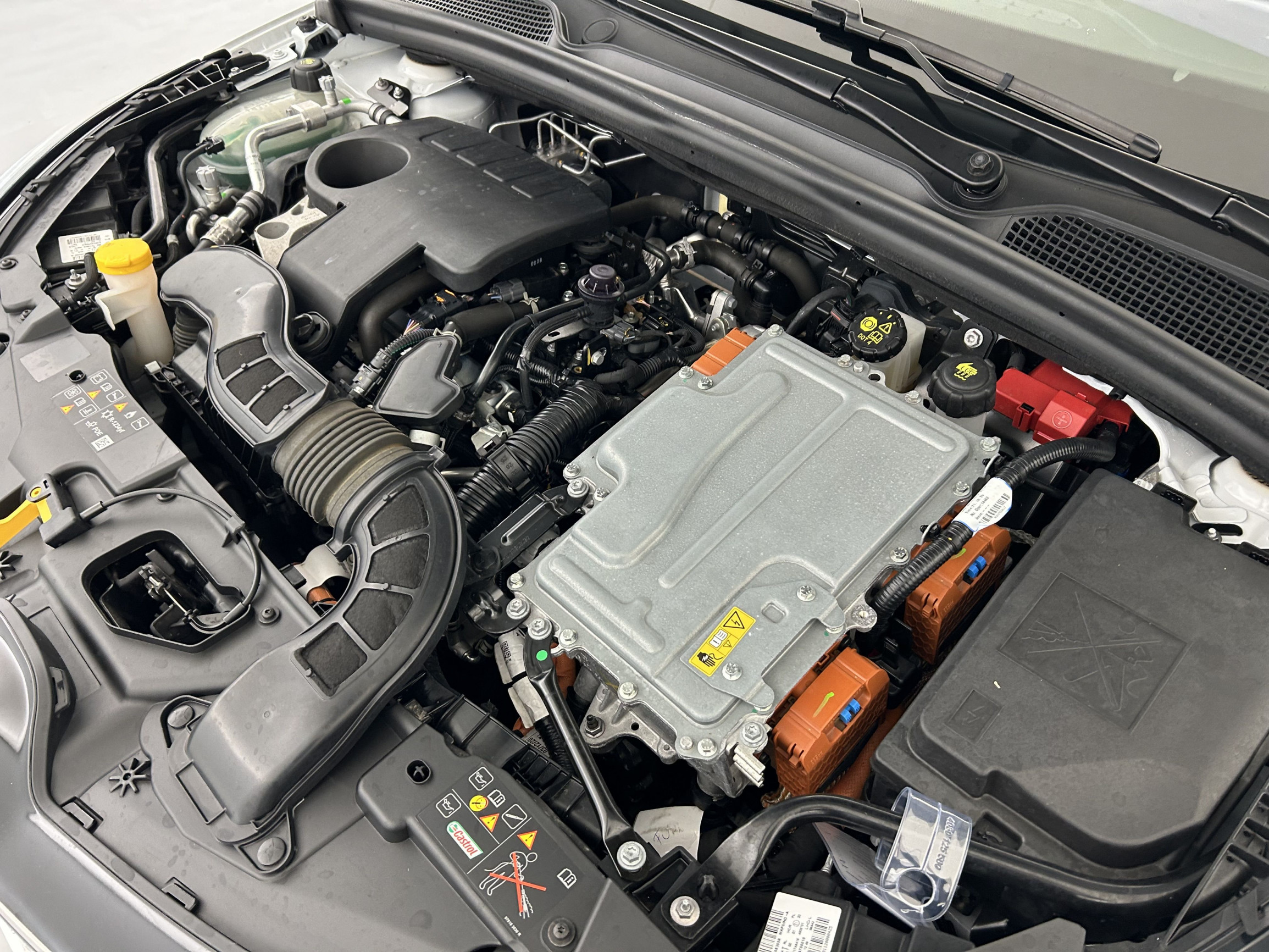 Vente en ligne Renault Clio 5 Clio E-Tech 140 - 21 au prix de 16 990 €