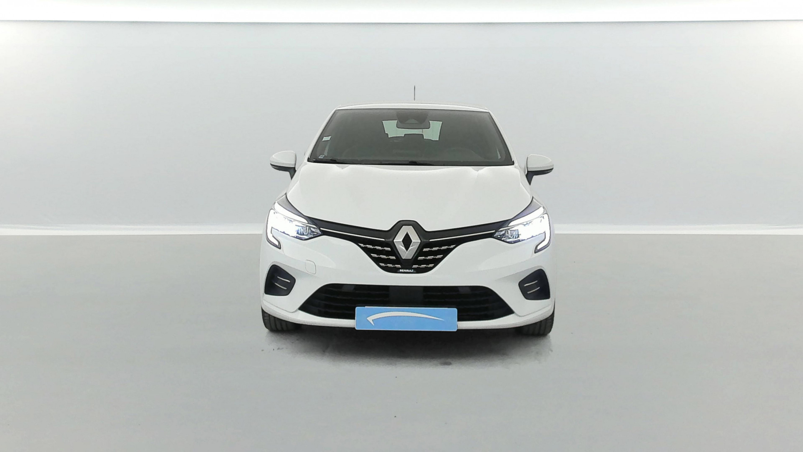 Vente en ligne Renault Clio 5 Clio E-Tech 140 - 21 au prix de 16 990 €
