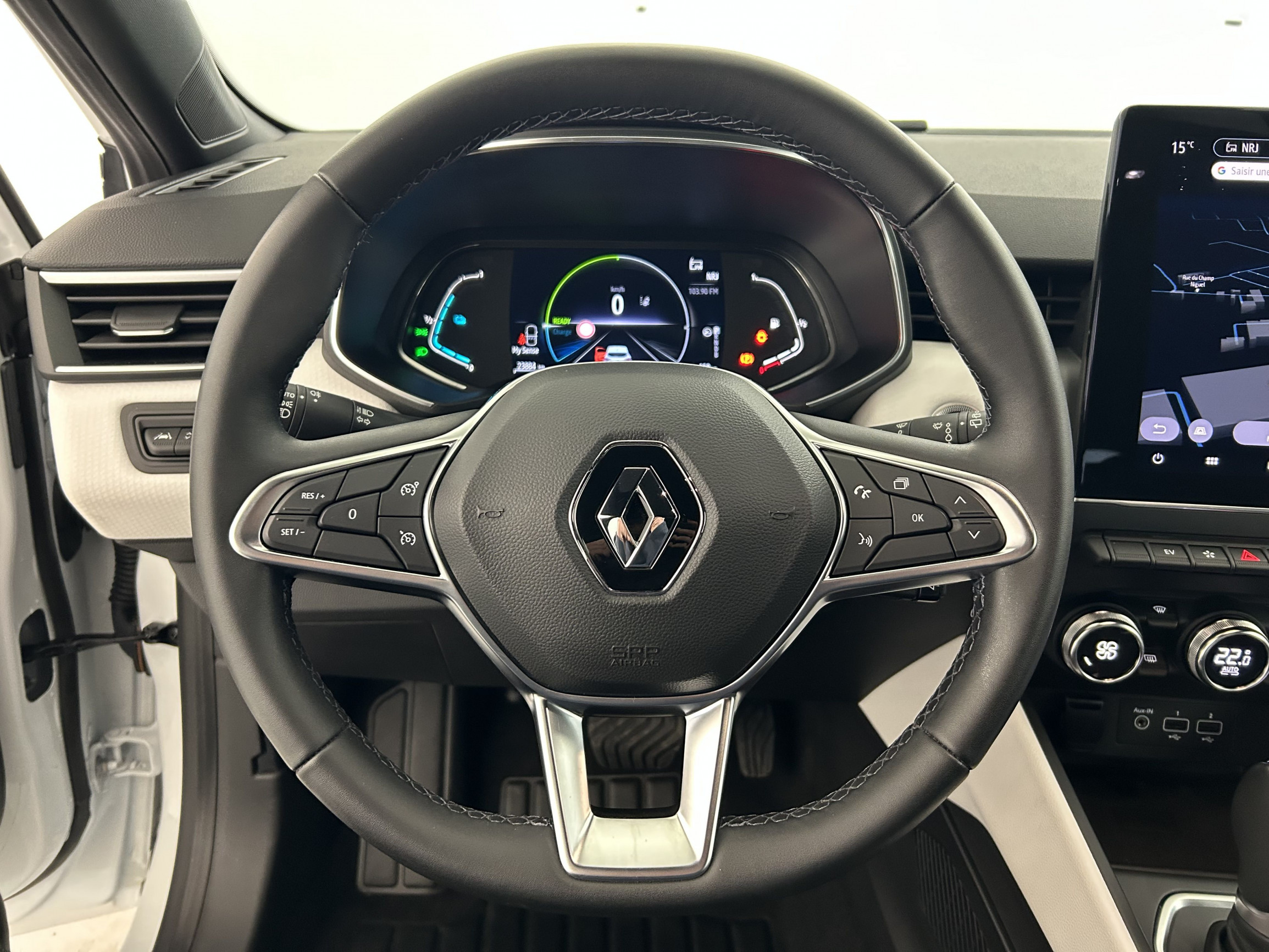 Vente en ligne Renault Clio 5 Clio E-Tech 140 - 21 au prix de 16 990 €