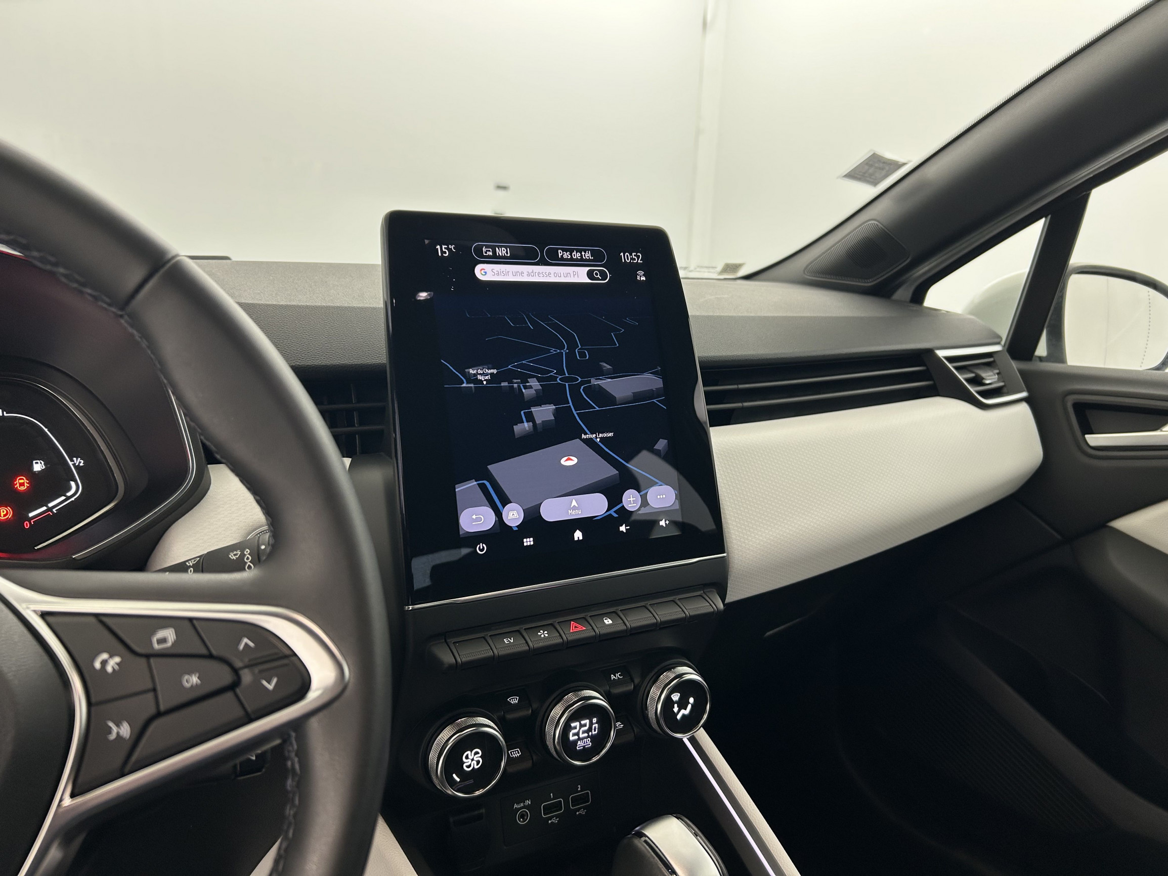 Vente en ligne Renault Clio 5 Clio E-Tech 140 - 21 au prix de 16 990 €