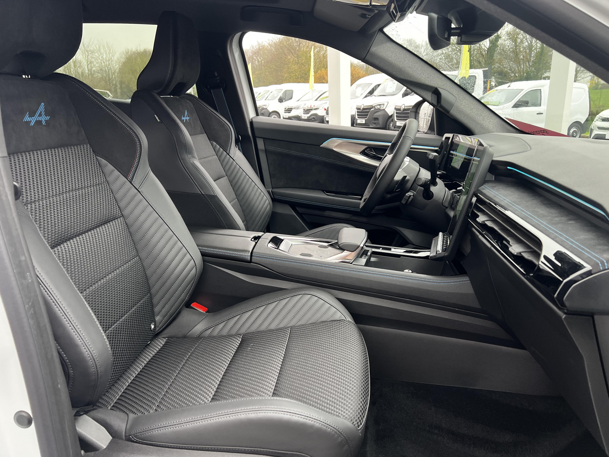 Vente en ligne Renault Austral  full hybrid E-Tech 200 ch au prix de 41 990 €
