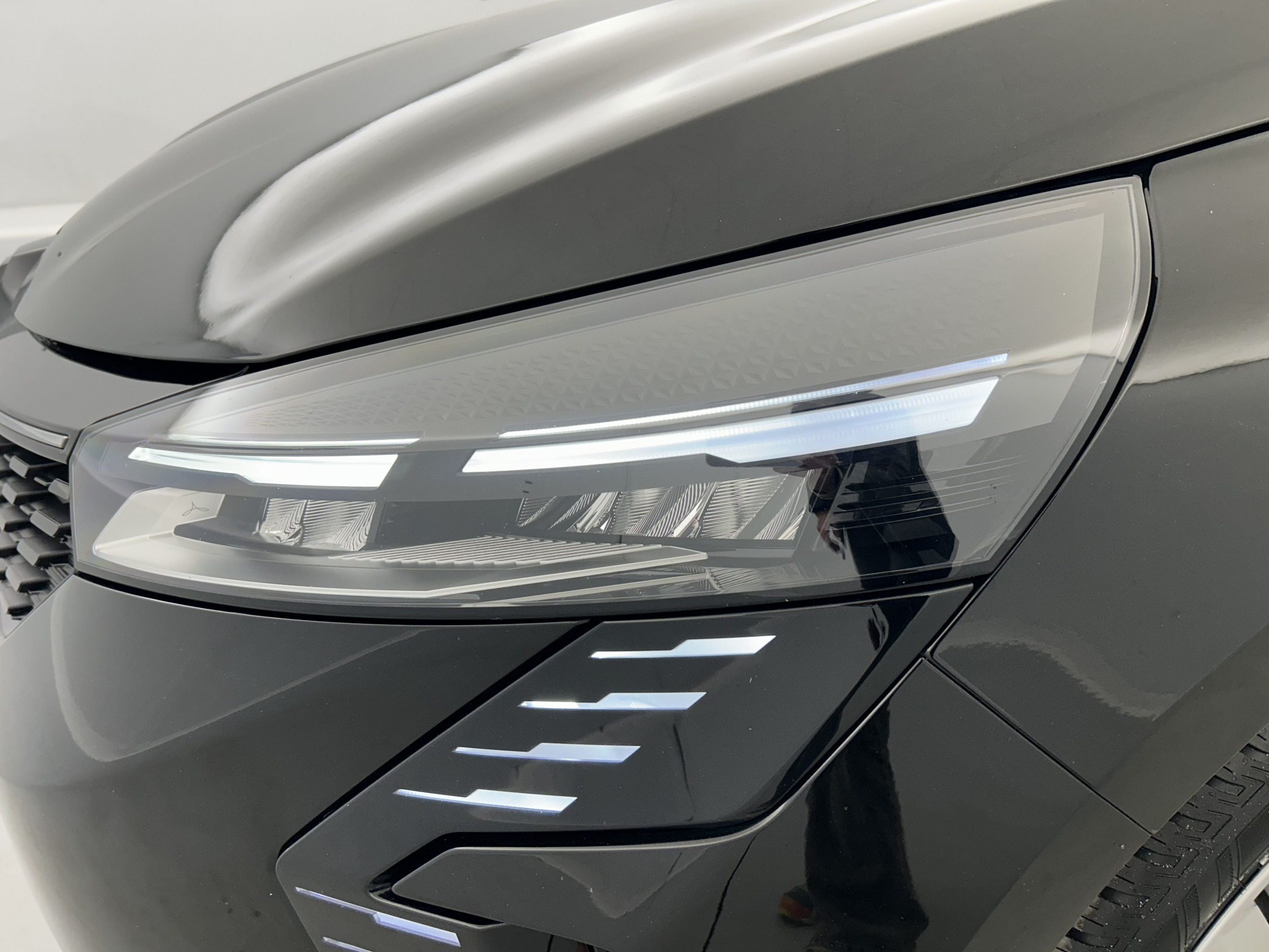 Vente en ligne Renault Clio 5 Clio E-Tech full hybrid 145 au prix de 17 990 €