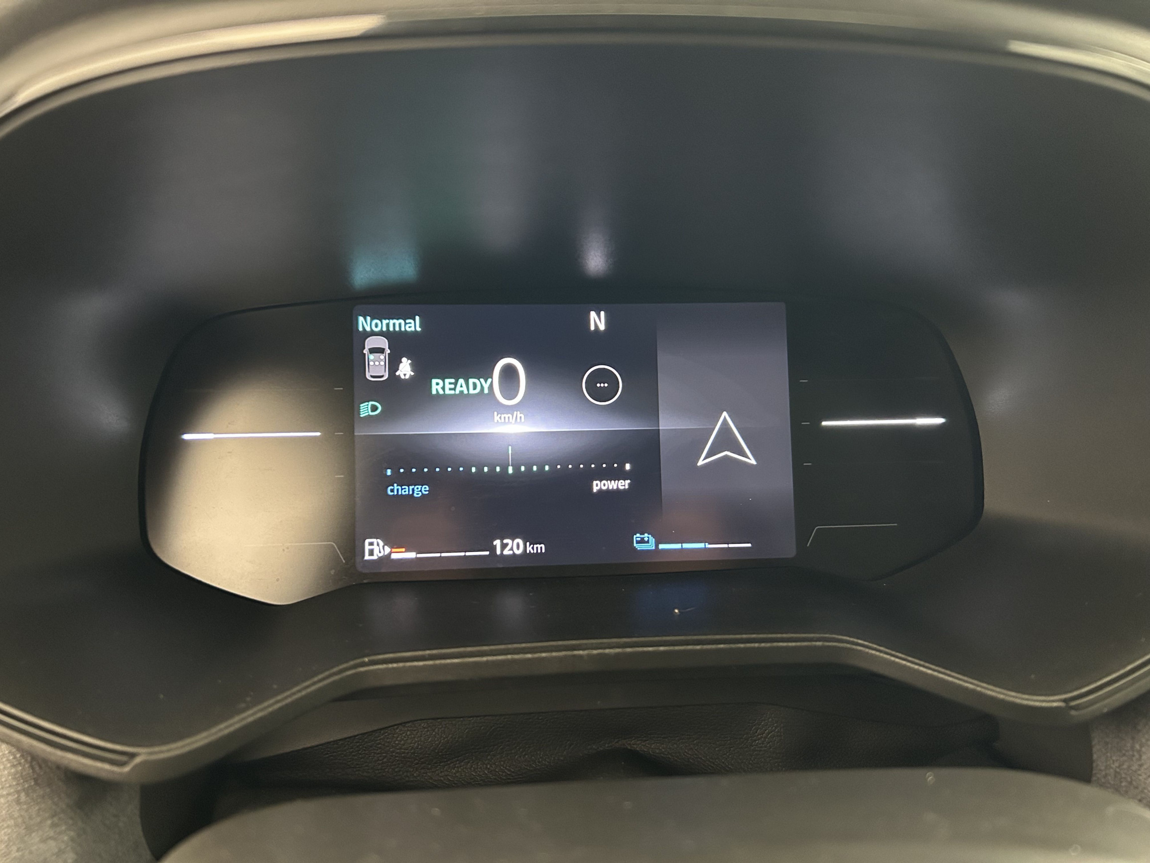 Vente en ligne Renault Clio 5 Clio E-Tech full hybrid 145 au prix de 17 990 €