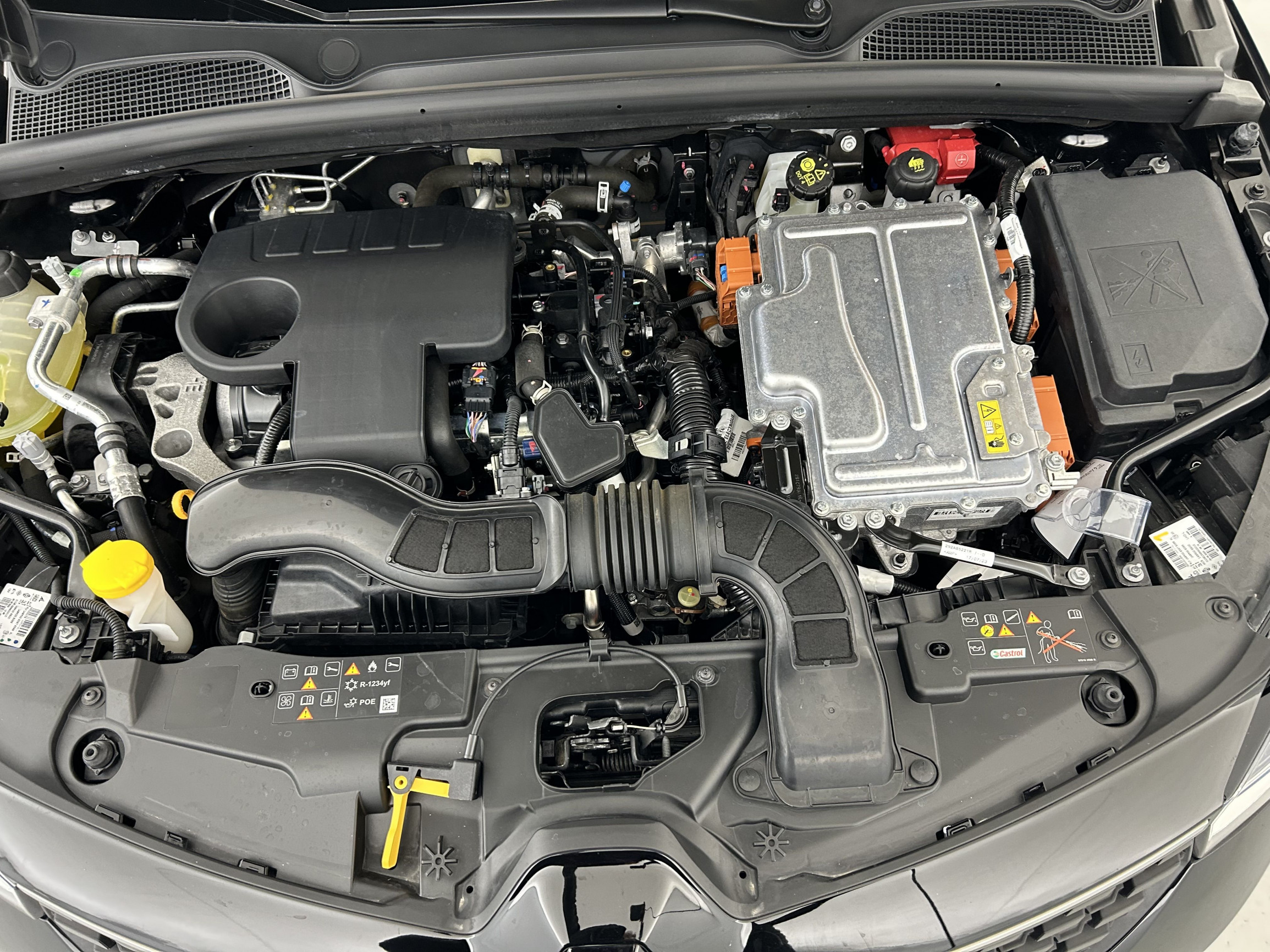 Vente en ligne Renault Clio 5 Clio E-Tech full hybrid 145 au prix de 17 990 €