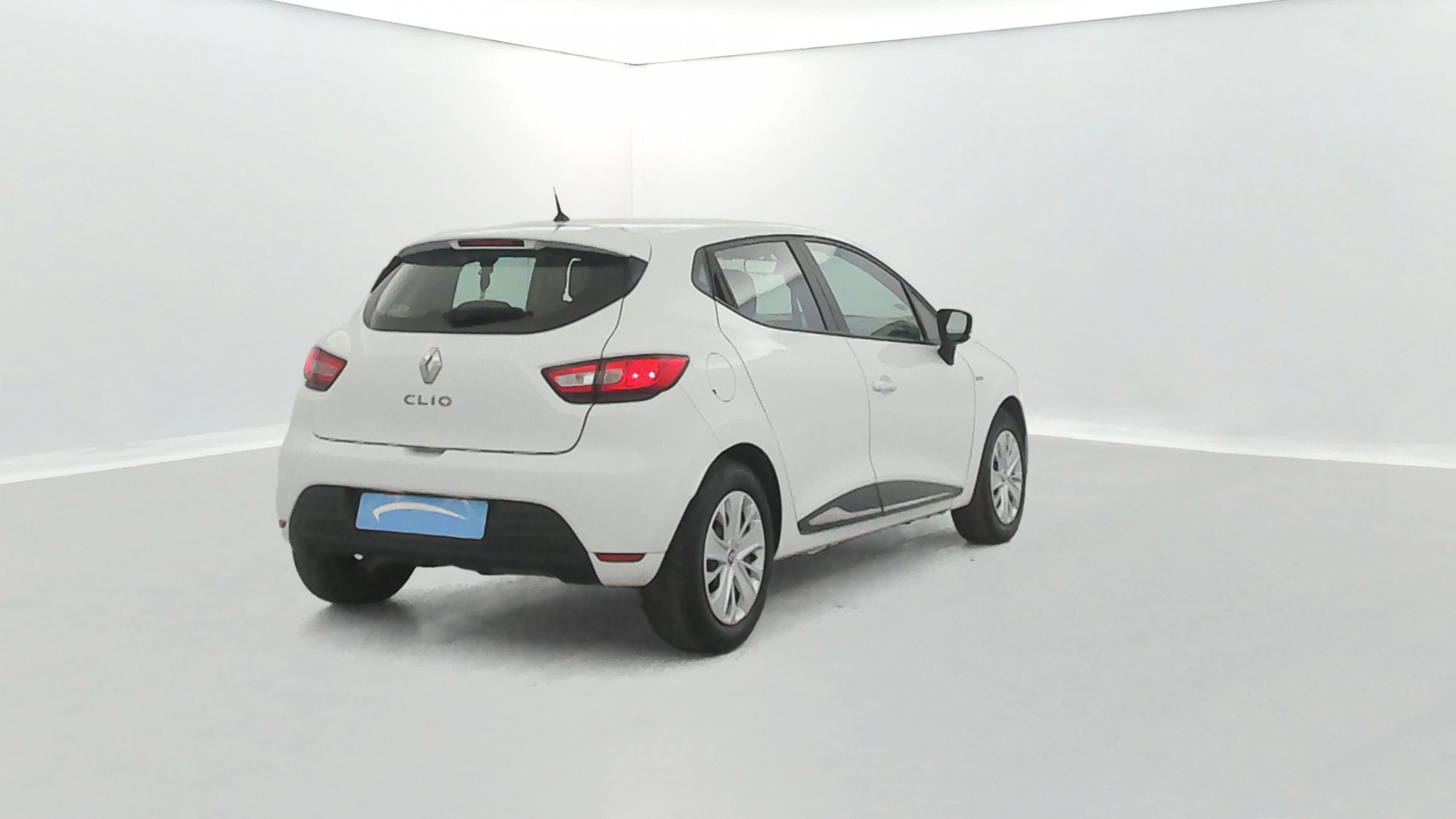 Vente en ligne Renault Clio 4 Clio dCi 75 E6C au prix de 10 390 €