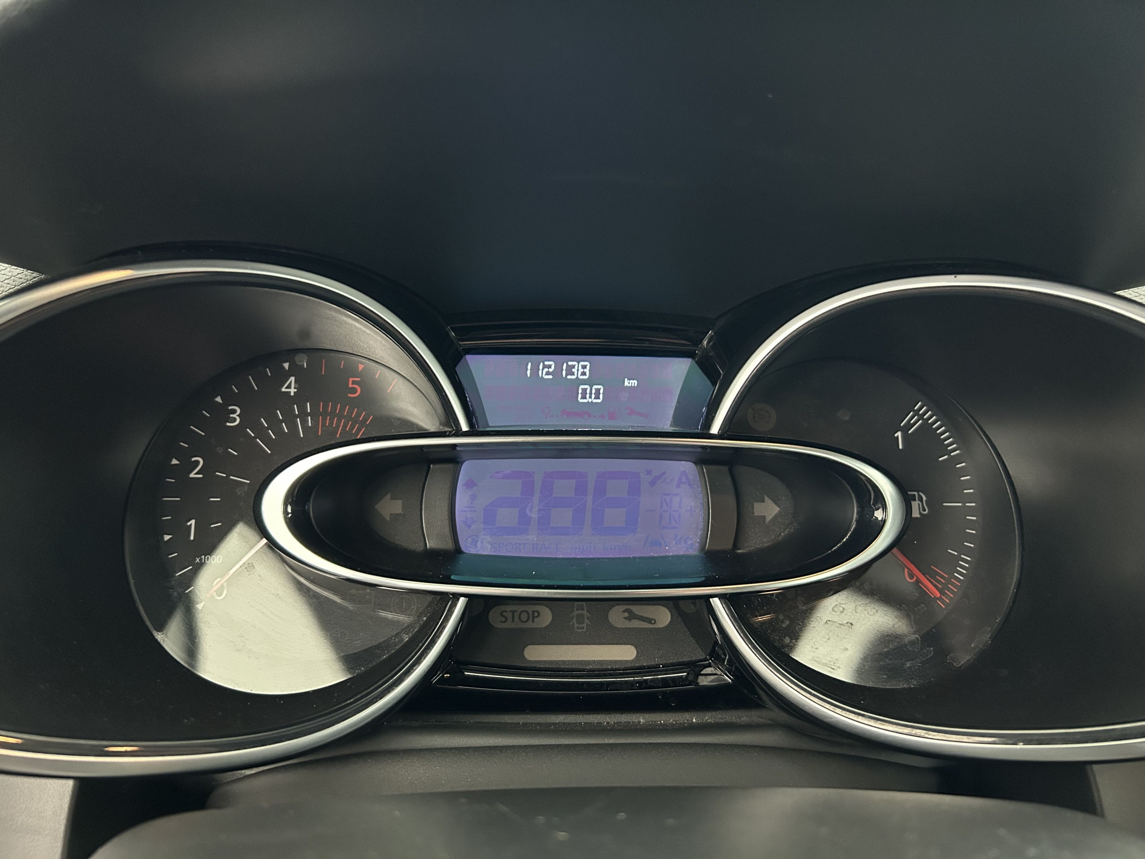 Vente en ligne Renault Clio 4 Clio dCi 75 E6C au prix de 10 390 €