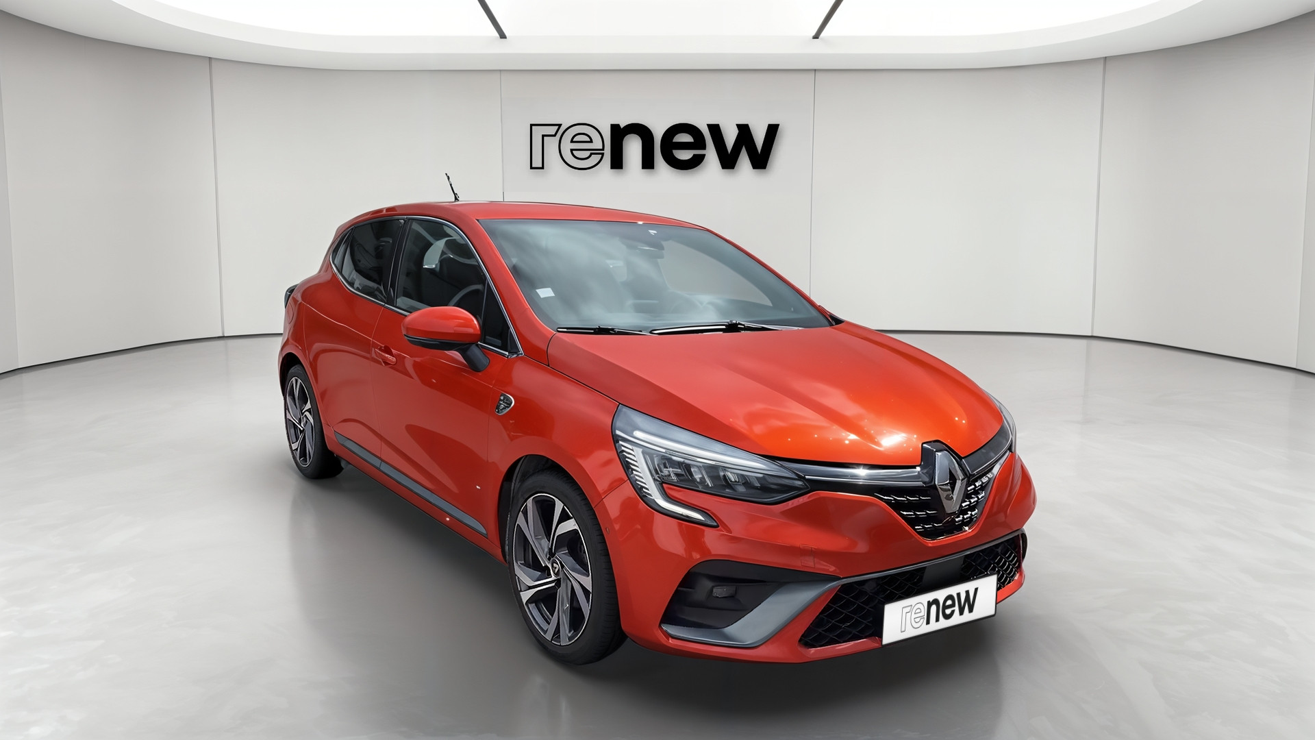 Vente en ligne Renault Clio 5 Clio E-Tech 140 au prix de 14 990 €