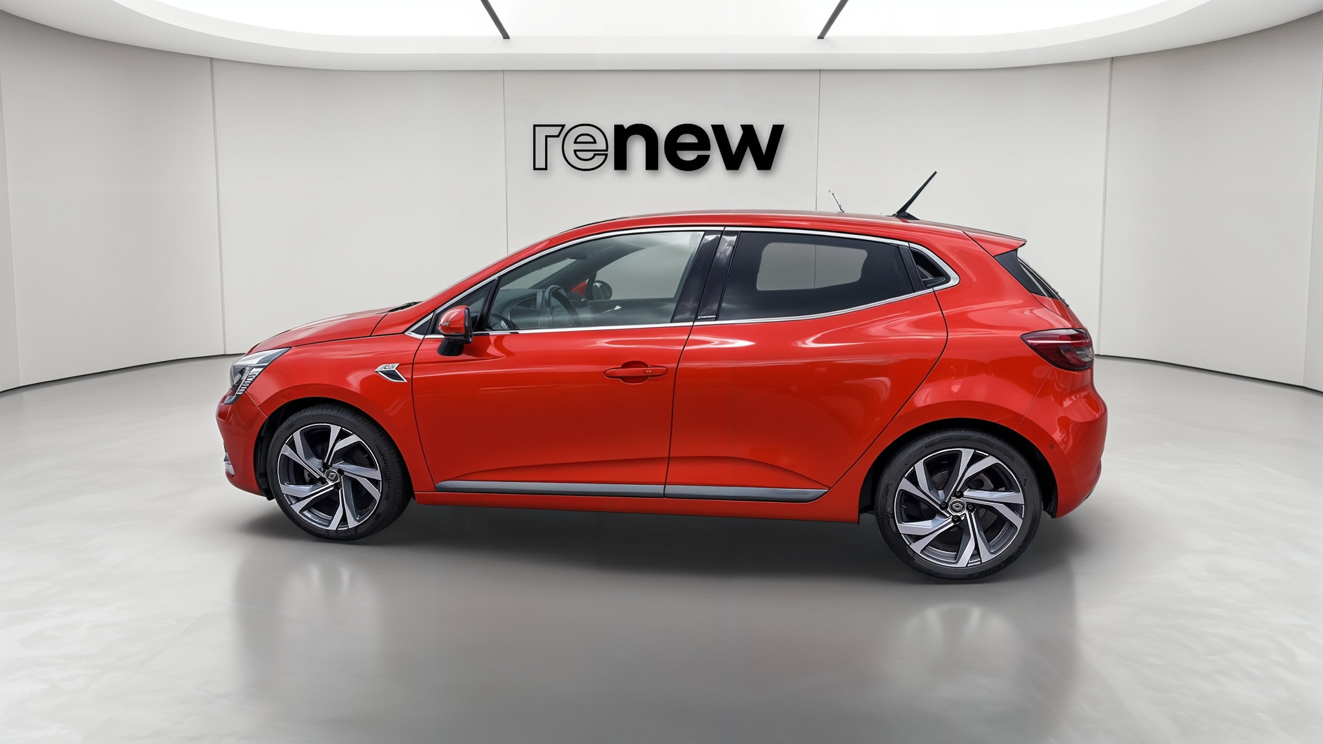 Vente en ligne Renault Clio 5 Clio E-Tech 140 au prix de 14 990 €